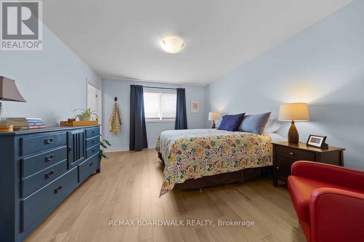 823 Reaume Street, Mississippi Mills, Ontario  K0A 1A0 - Photo 17 - X12996542