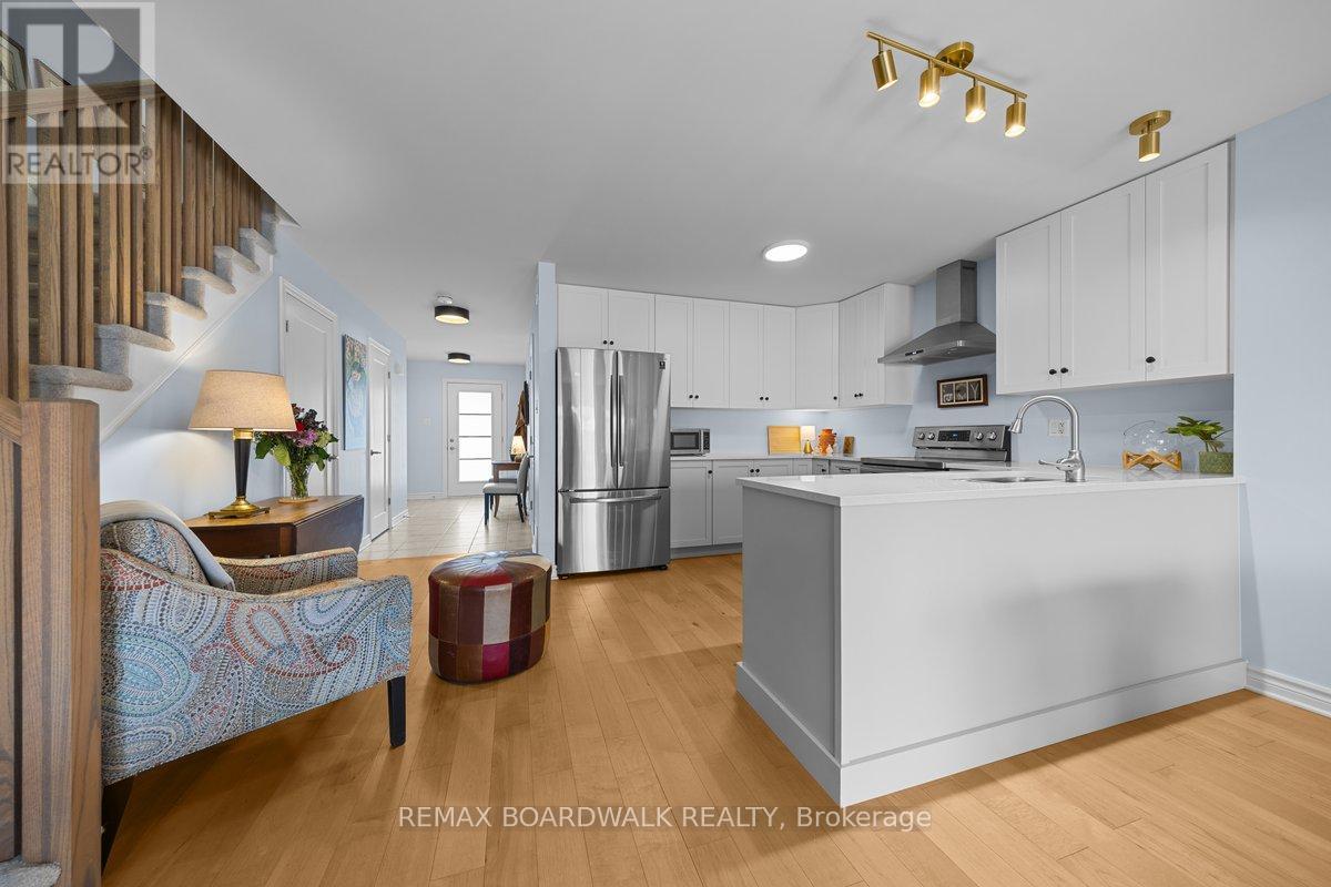 823 Reaume Street, Mississippi Mills, Ontario  K0A 1A0 - Photo 6 - X12996542