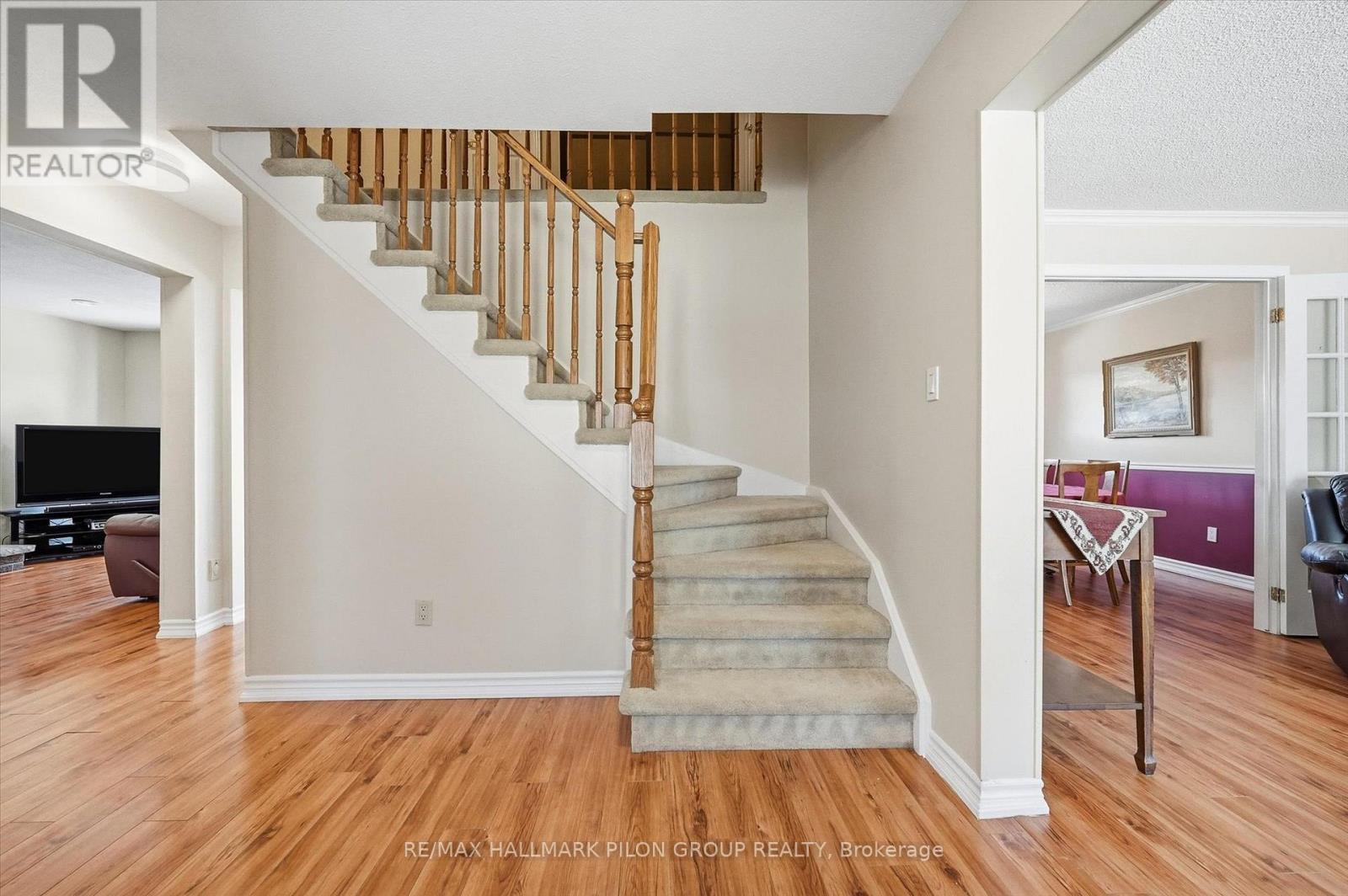 1354 Mountainside Crescent, Ottawa, Ontario K1E 3G5 - Photo 14 - X12996584