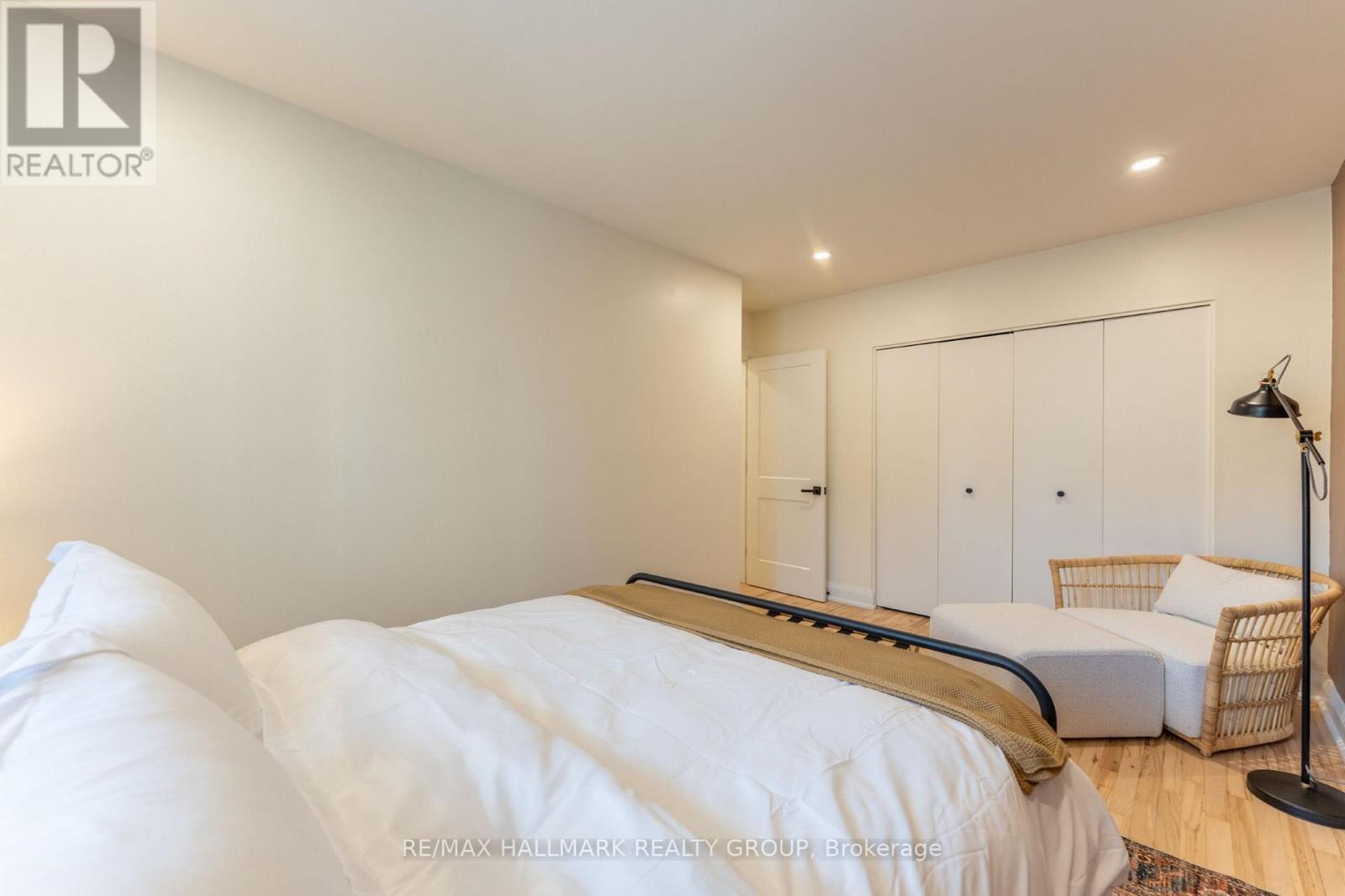 820 Grenon Avenue, Ottawa, Ontario  K2B 6G2 - Photo 24 - X12996652