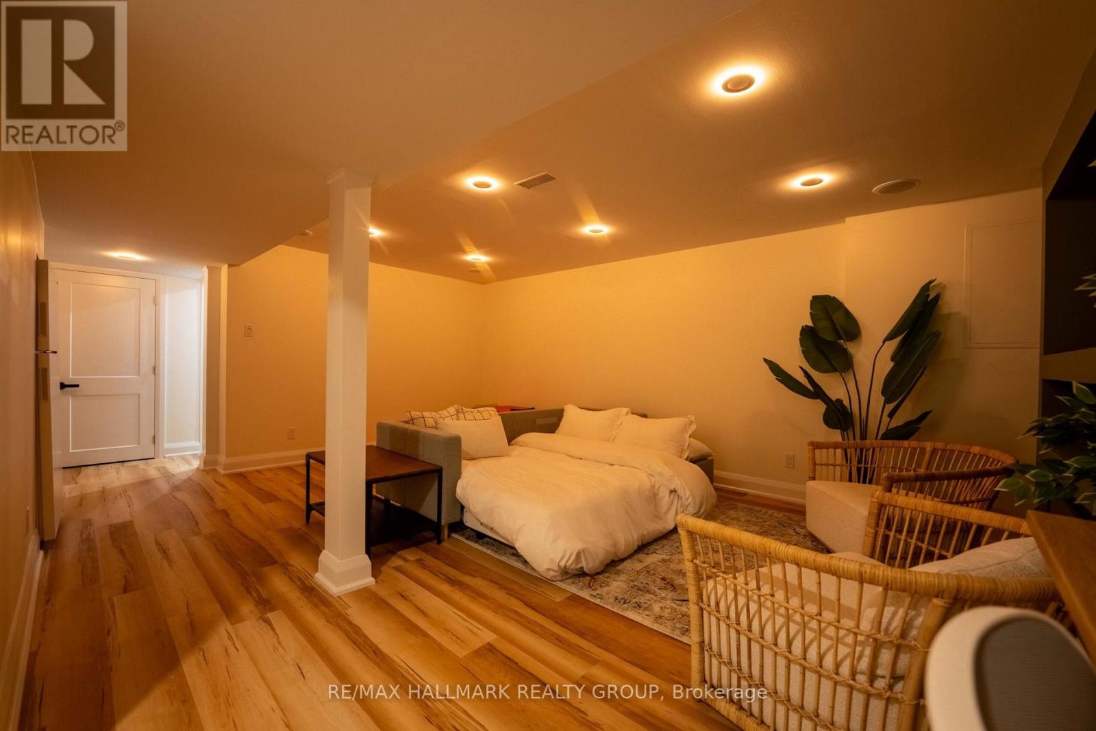 820 Grenon Avenue, Ottawa, Ontario  K2B 6G2 - Photo 35 - X12996652