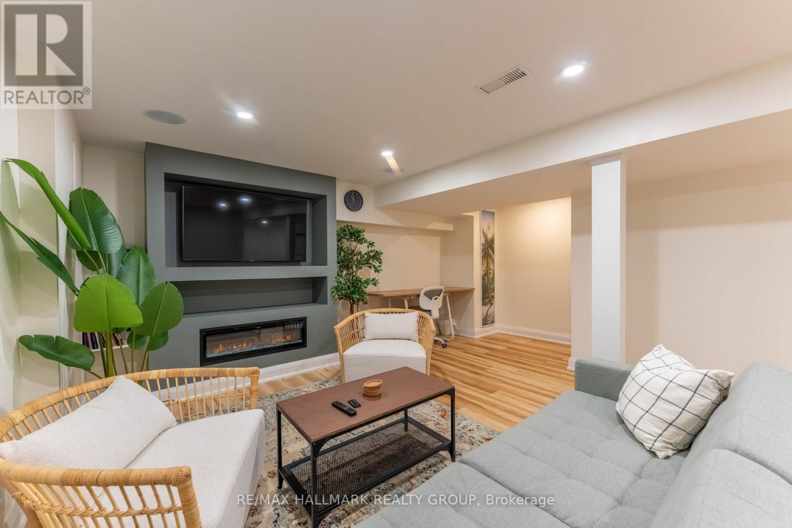 820 Grenon Avenue, Ottawa, Ontario  K2B 6G2 - Photo 37 - X12996652