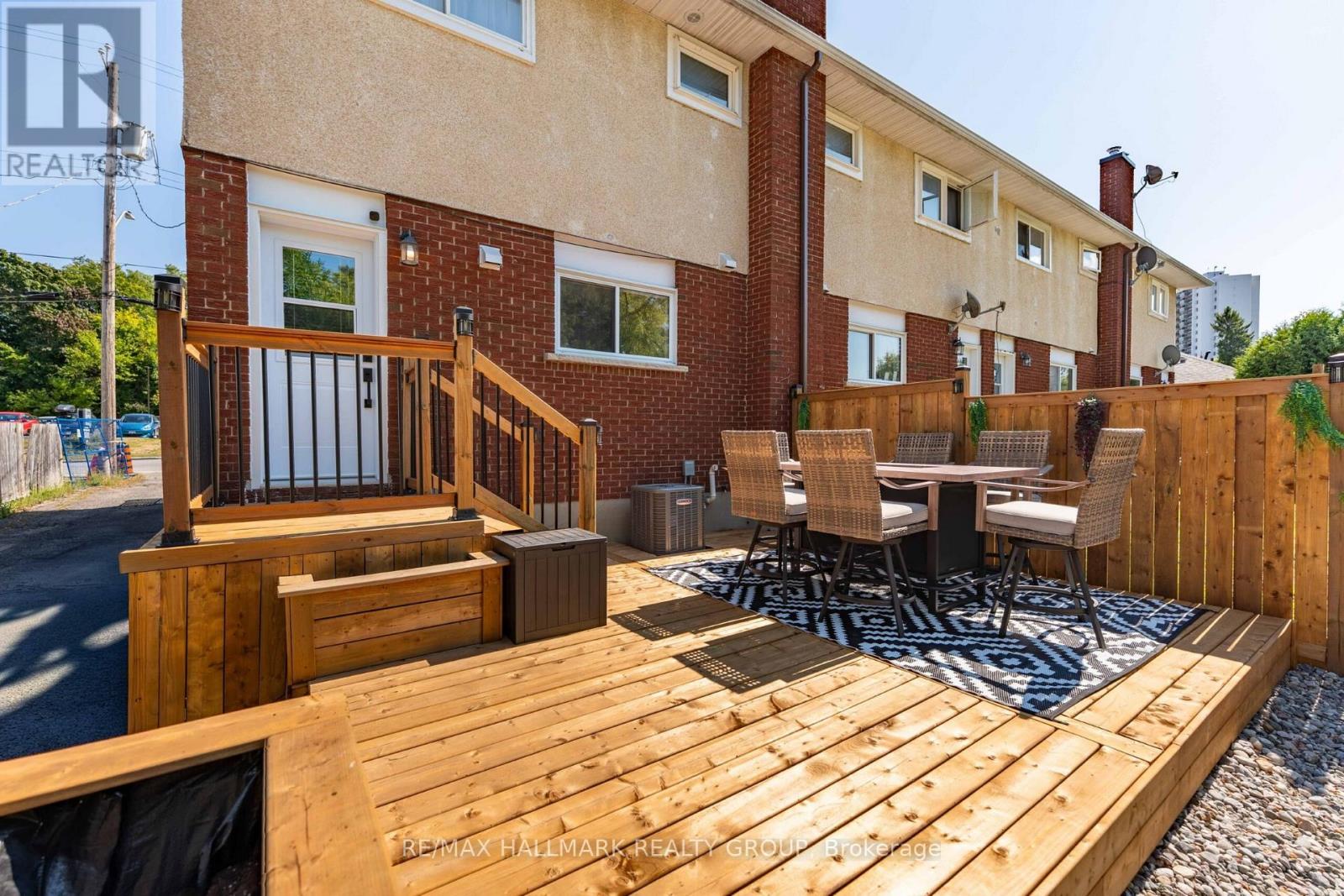 820 Grenon Avenue, Ottawa, Ontario  K2B 6G2 - Photo 41 - X12996652