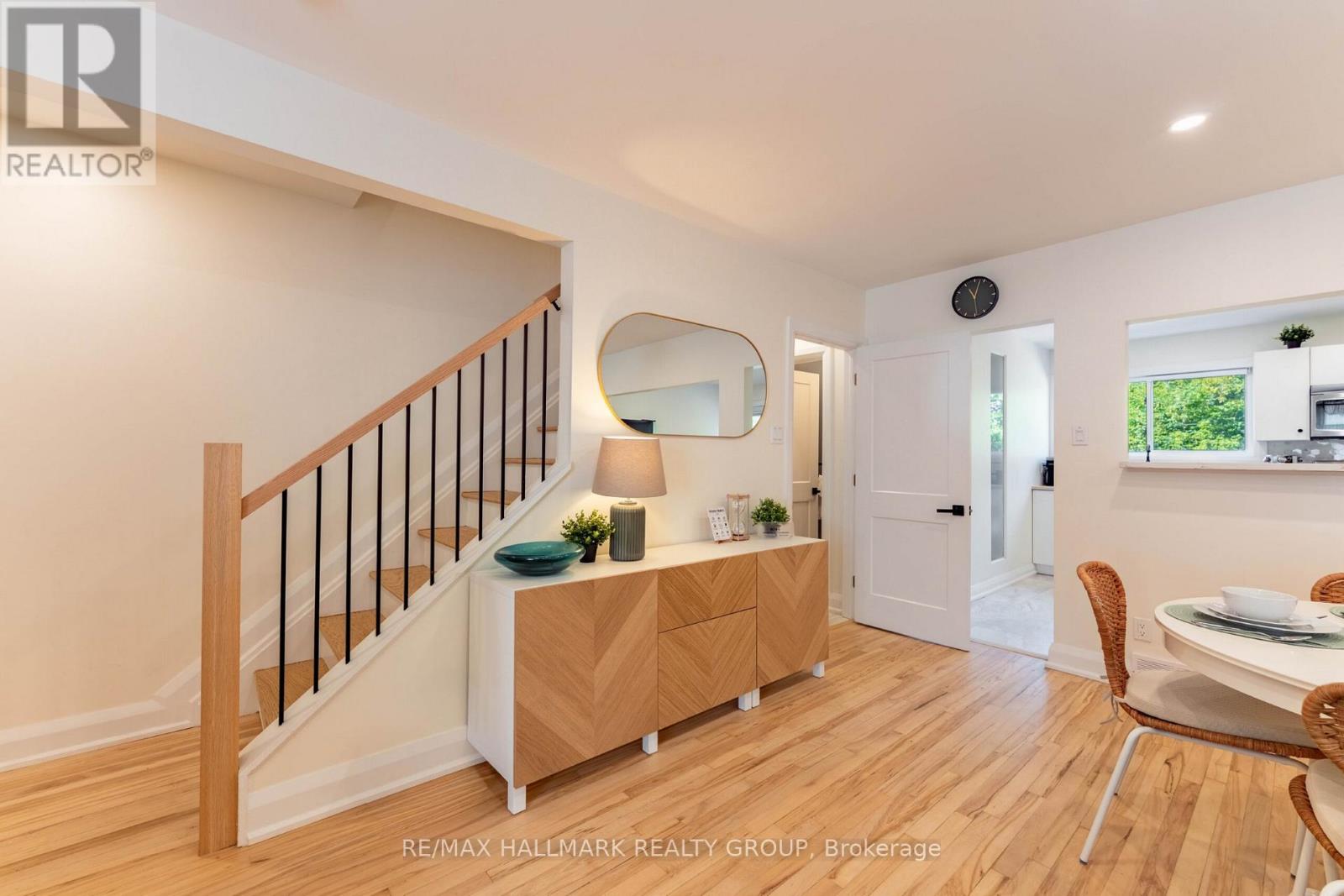 820 Grenon Avenue, Ottawa, Ontario  K2B 6G2 - Photo 7 - X12996652