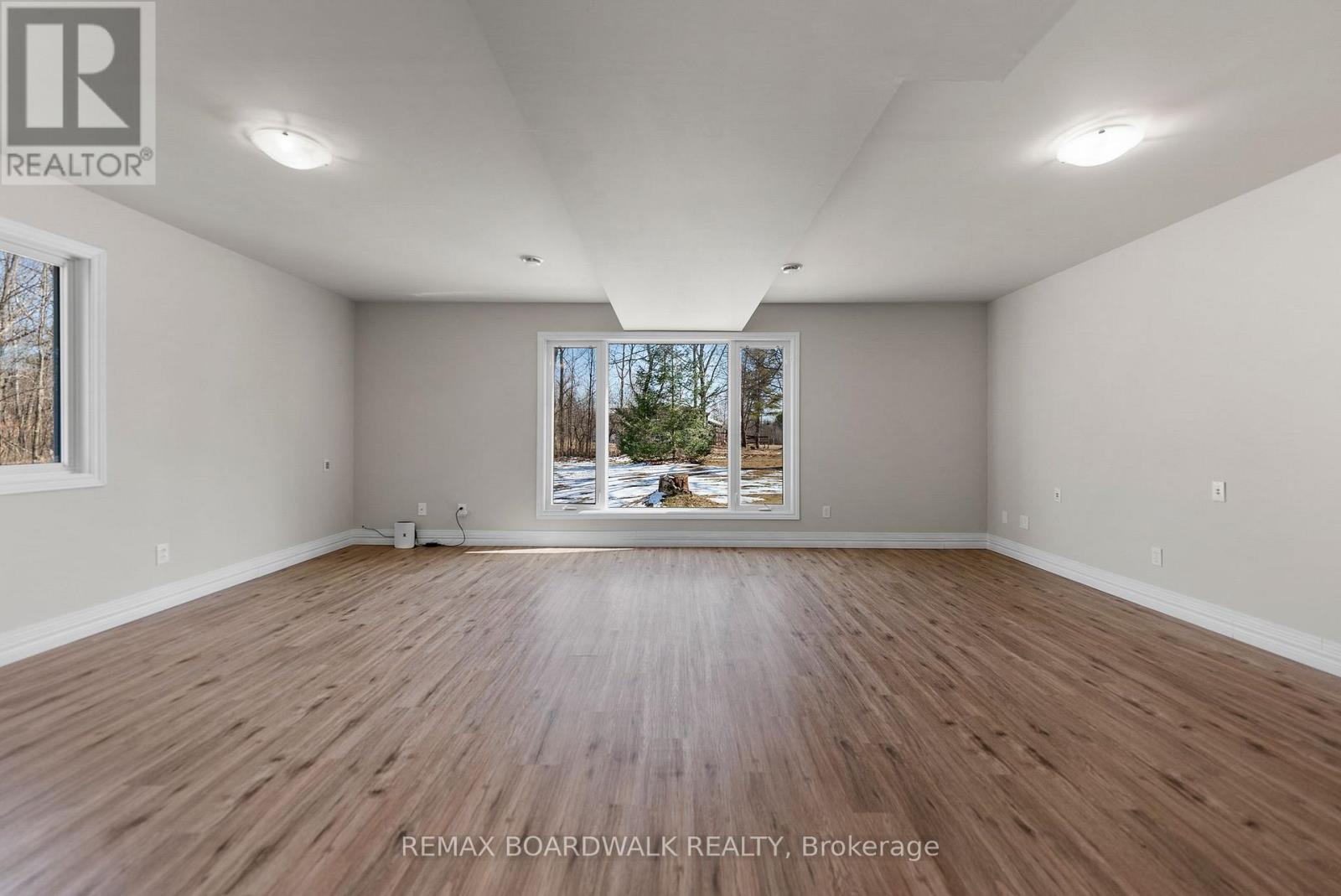 584 Ford Road, Montague, Ontario  K7A 4S4 - Photo 23 - X12996812