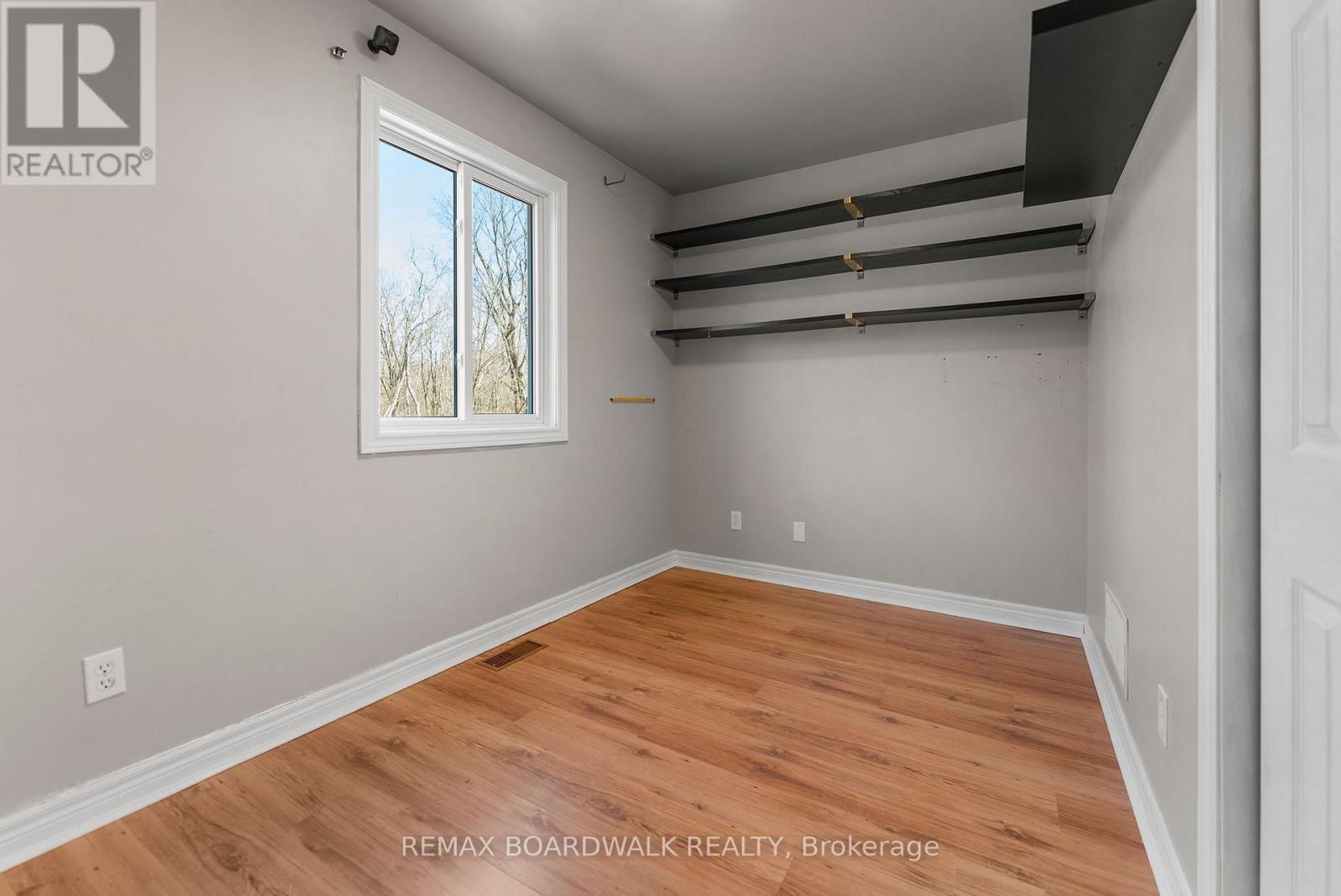 584 Ford Road, Montague, Ontario  K7A 4S4 - Photo 30 - X12996812