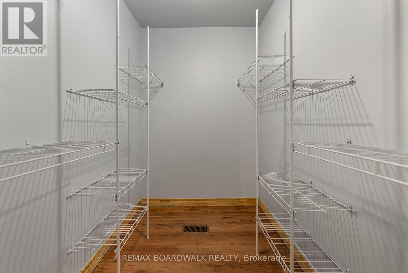 584 Ford Road, Montague, Ontario  K7A 4S4 - Photo 33 - X12996812