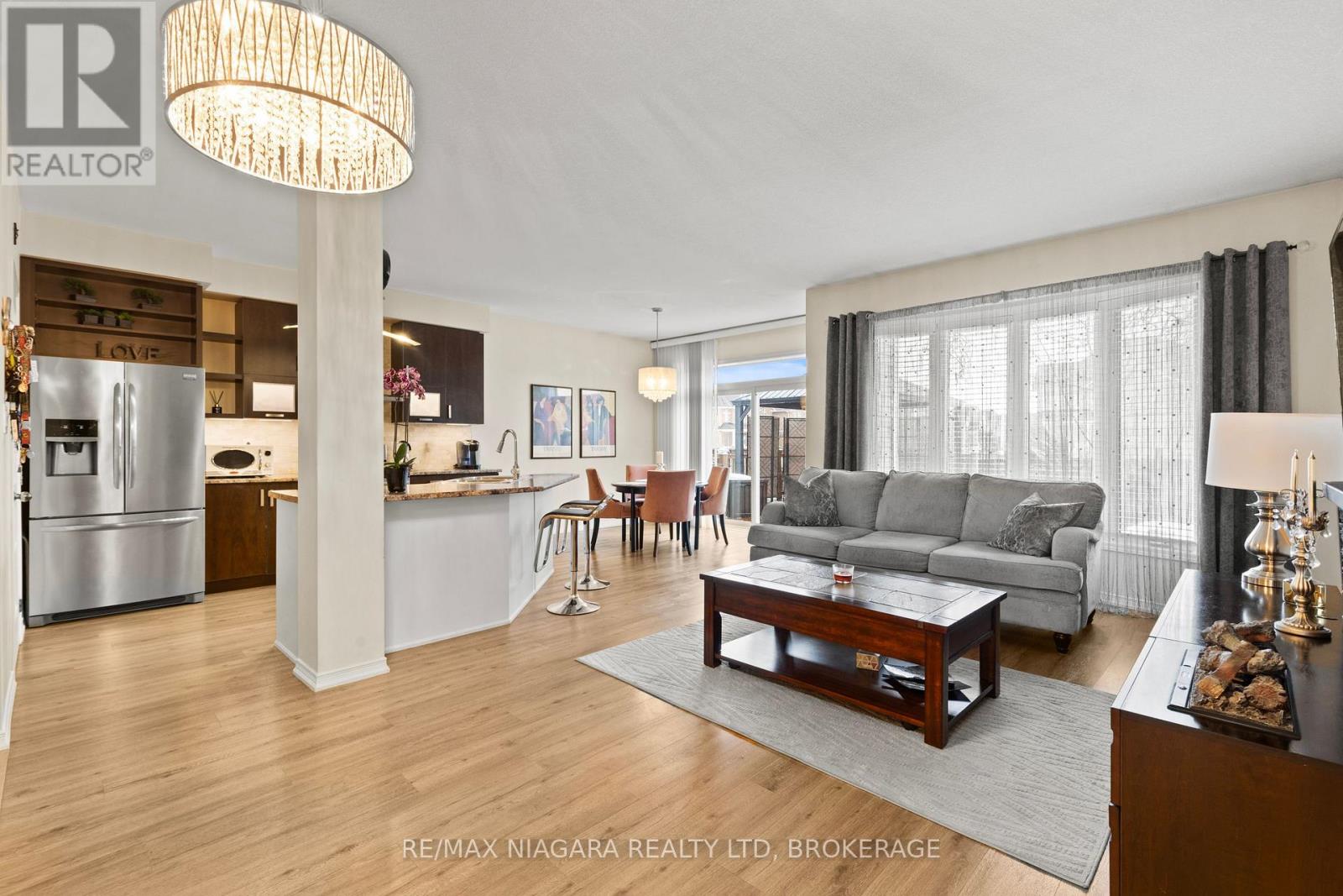 8424 Mulberry Drive, Niagara Falls, Ontario  L2H 0K4 - Photo 10 - X12996610