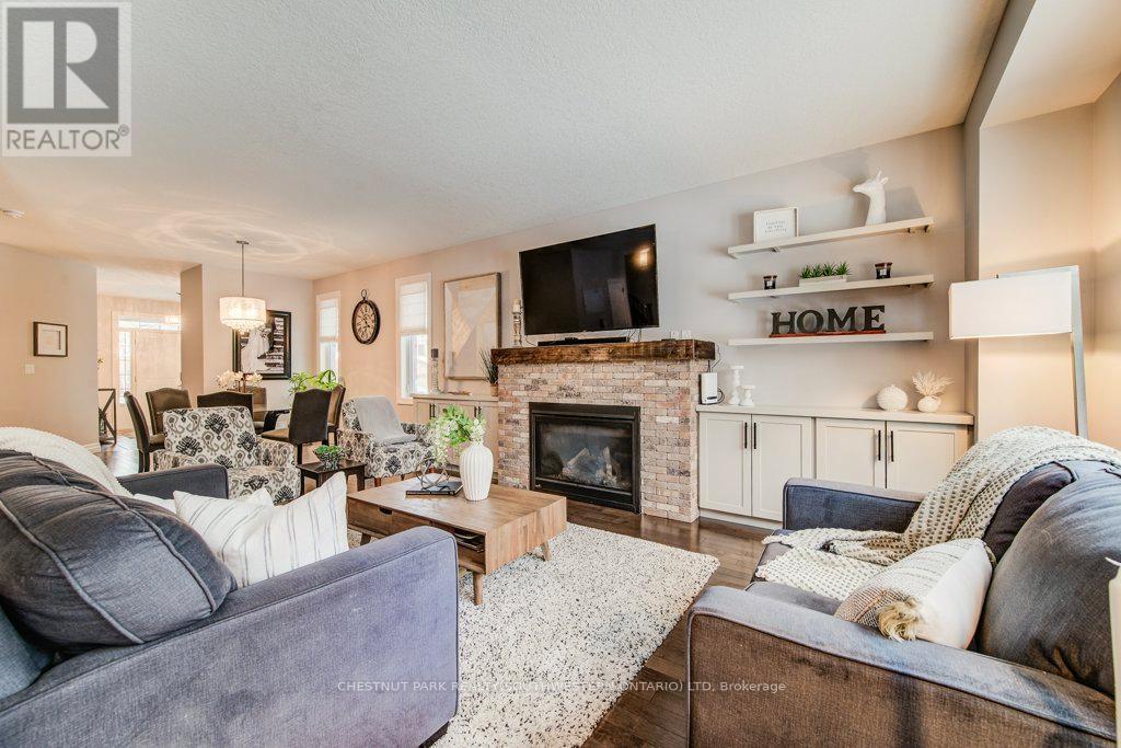 58 Eden Oak Trail, Kitchener, Ontario  N2A 0G3 - Photo 13 - X12996404