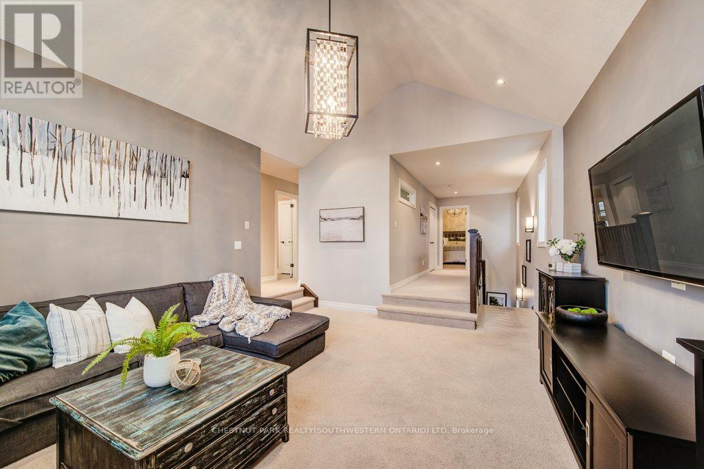 58 Eden Oak Trail, Kitchener, Ontario  N2A 0G3 - Photo 26 - X12996404