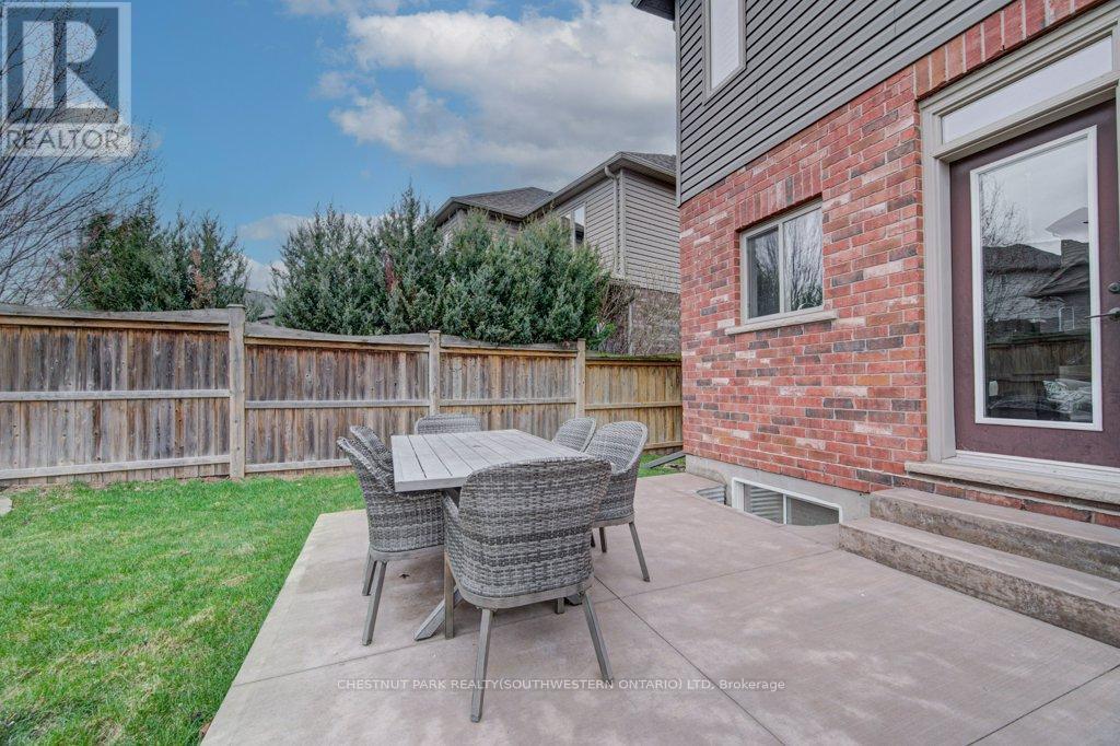 58 Eden Oak Trail, Kitchener, Ontario  N2A 0G3 - Photo 48 - X12996404