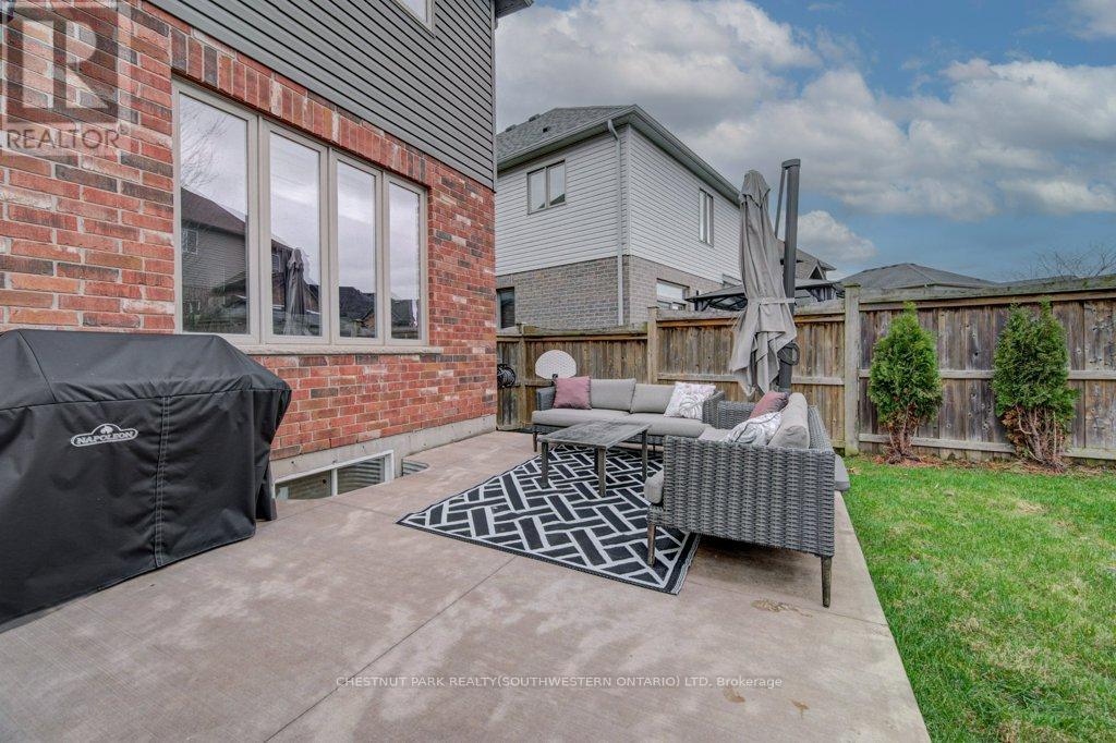 58 Eden Oak Trail, Kitchener, Ontario  N2A 0G3 - Photo 50 - X12996404