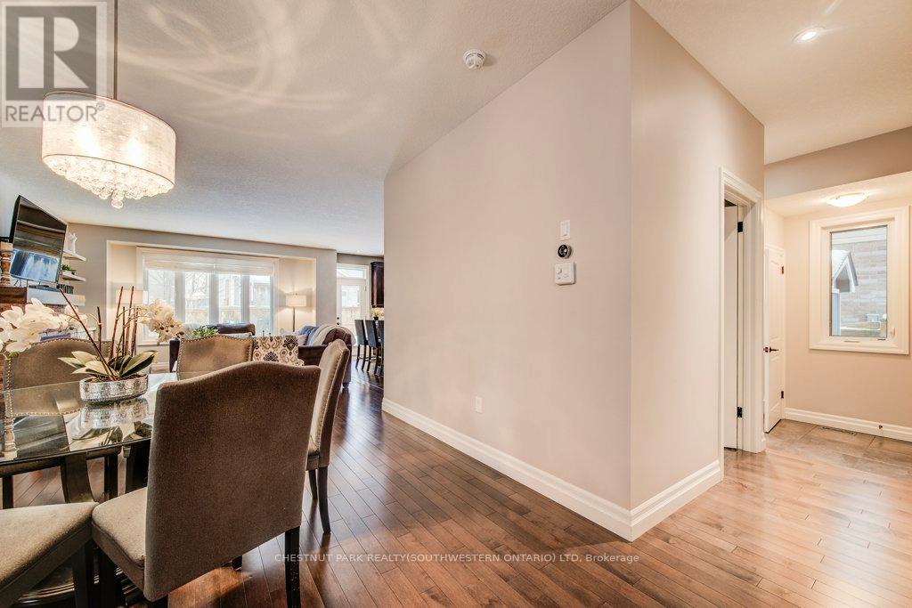 58 Eden Oak Trail, Kitchener, Ontario  N2A 0G3 - Photo 9 - X12996404