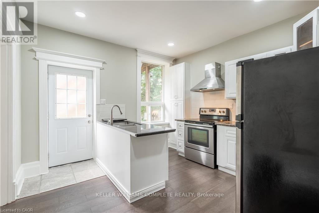 Main - 16 Sherman Avenue S, Hamilton, Ontario  L8M 2P4 - Photo 10 - X12996450