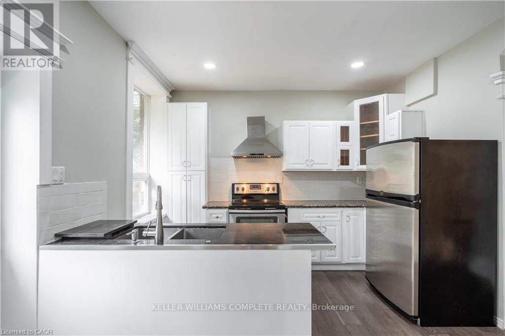 Main - 16 Sherman Avenue S, Hamilton, Ontario  L8M 2P4 - Photo 11 - X12996450