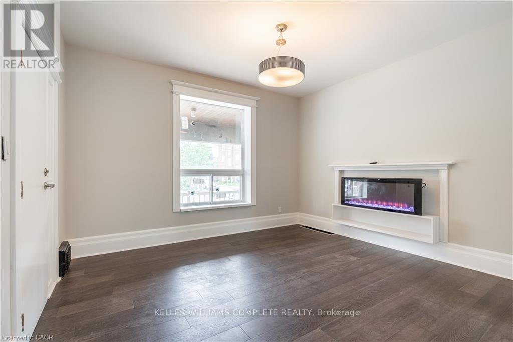 Main - 16 Sherman Avenue S, Hamilton, Ontario  L8M 2P4 - Photo 5 - X12996450