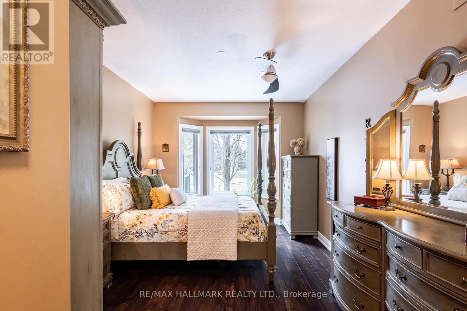 12 Fairway Lane, Guelph, Ontario  N1E 7A9 - Photo 6 - X12994544