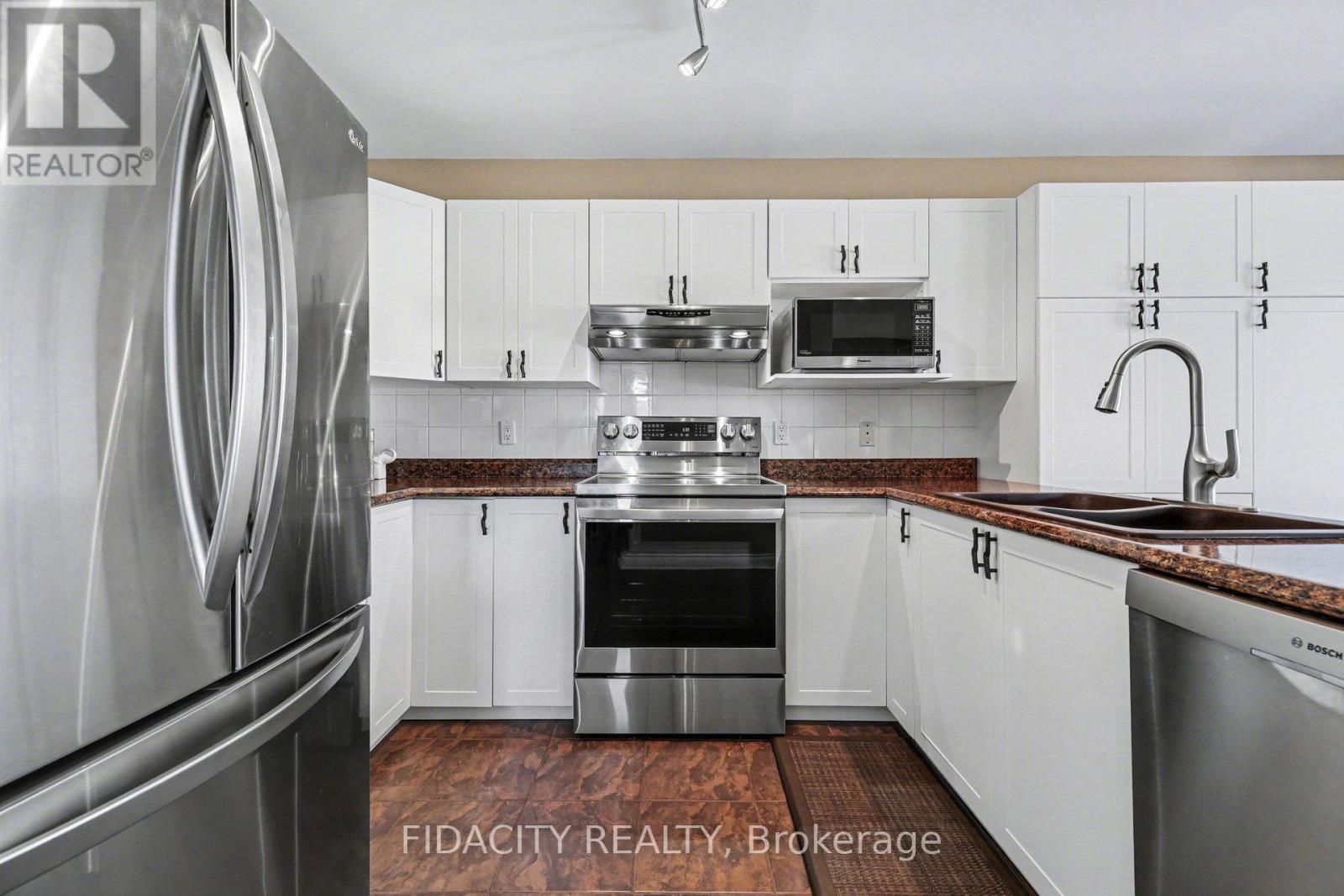 21 West Ridge Drive, Ottawa, Ontario K2S 1S4 - Photo 10 - X12996256