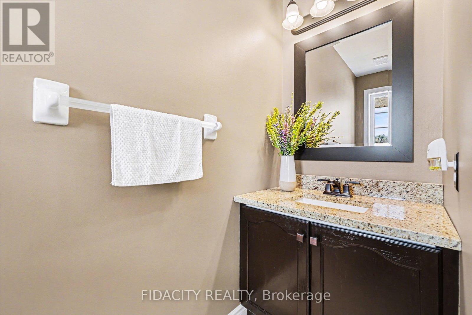 21 West Ridge Drive, Ottawa, Ontario K2S 1S4 - Photo 19 - X12996256