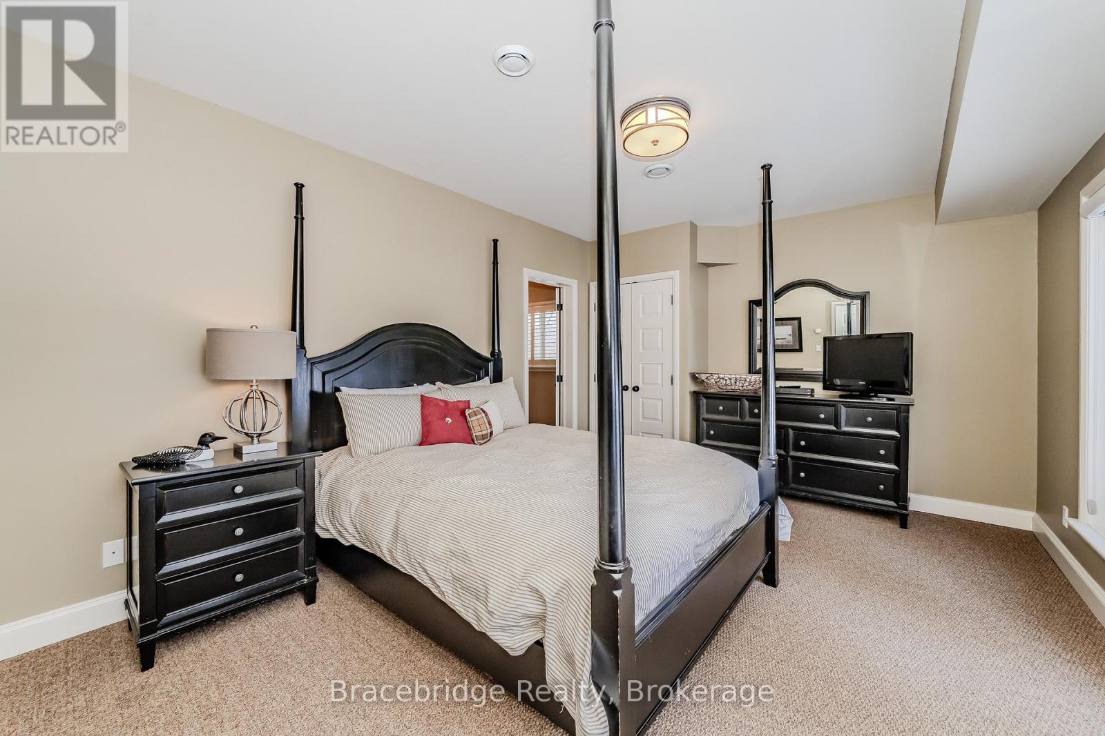 Water's Edge W1 - 3876 Muskoka Rd 118 Highway W, Muskoka Lakes, Ontario  P0B 1J0 - Photo 33 - X12996482