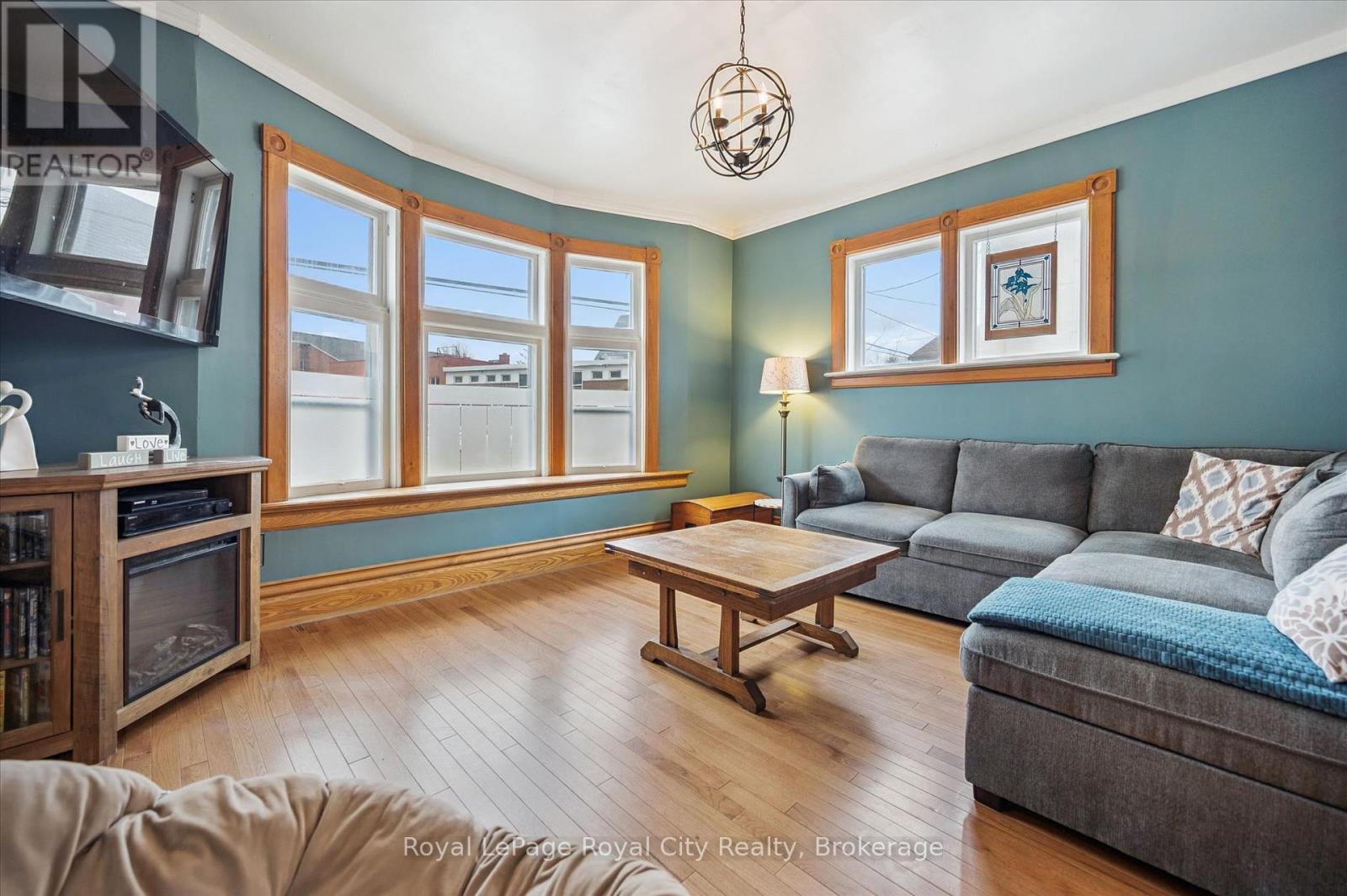 155 Lancaster Street E, Kitchener, Ontario N2H 1M9 - Photo 6 - X12996530