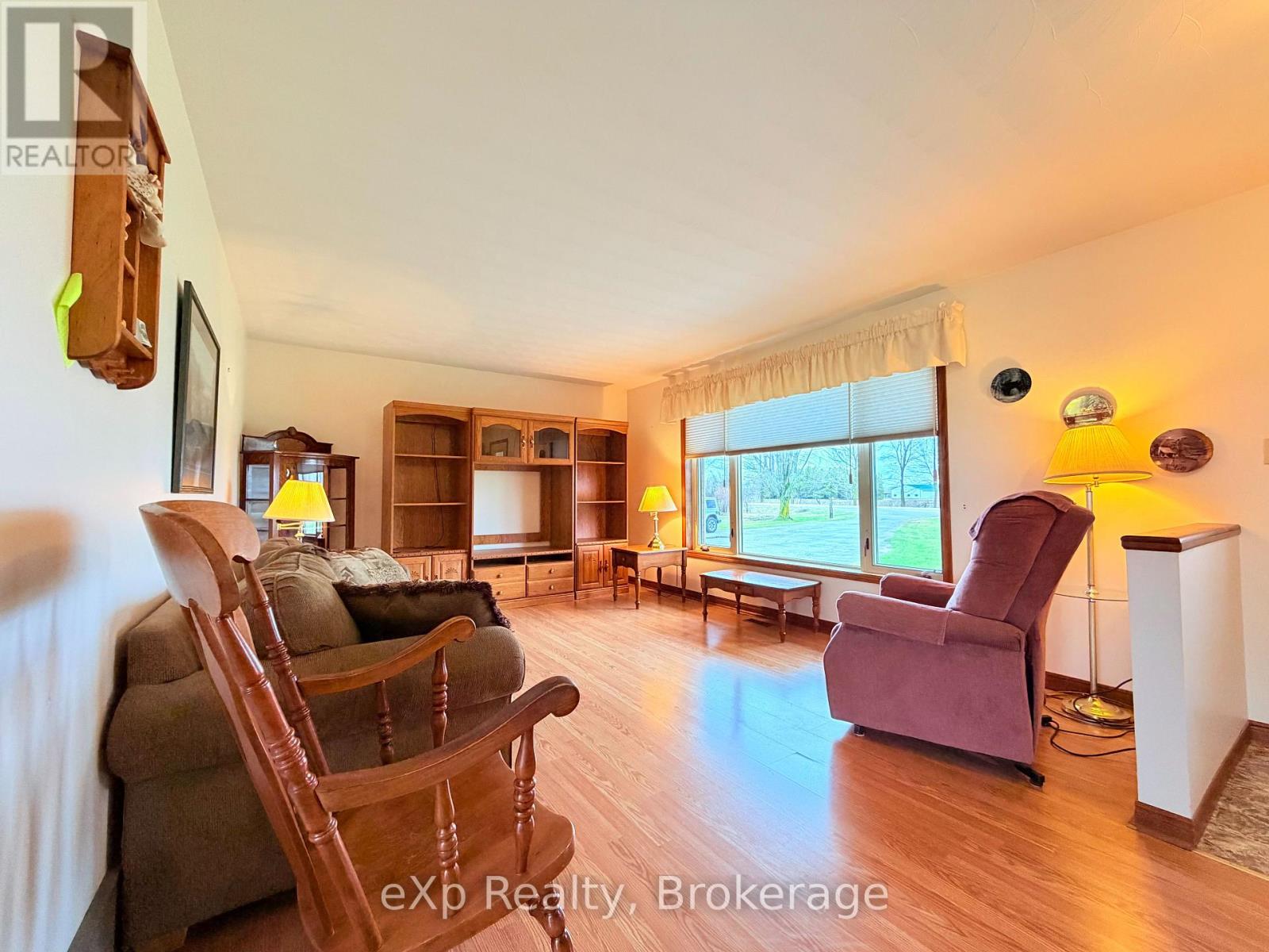 142168 Grey 9 Road, West Grey, Ontario  N0G 1C0 - Photo 10 - X12996716