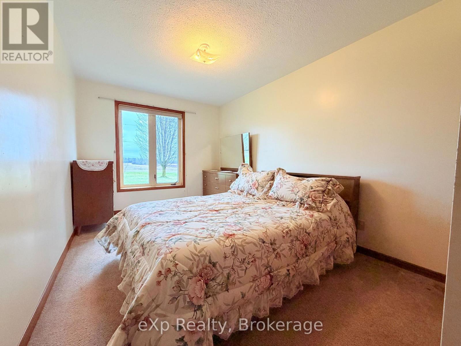 142168 Grey 9 Road, West Grey, Ontario  N0G 1C0 - Photo 15 - X12996716