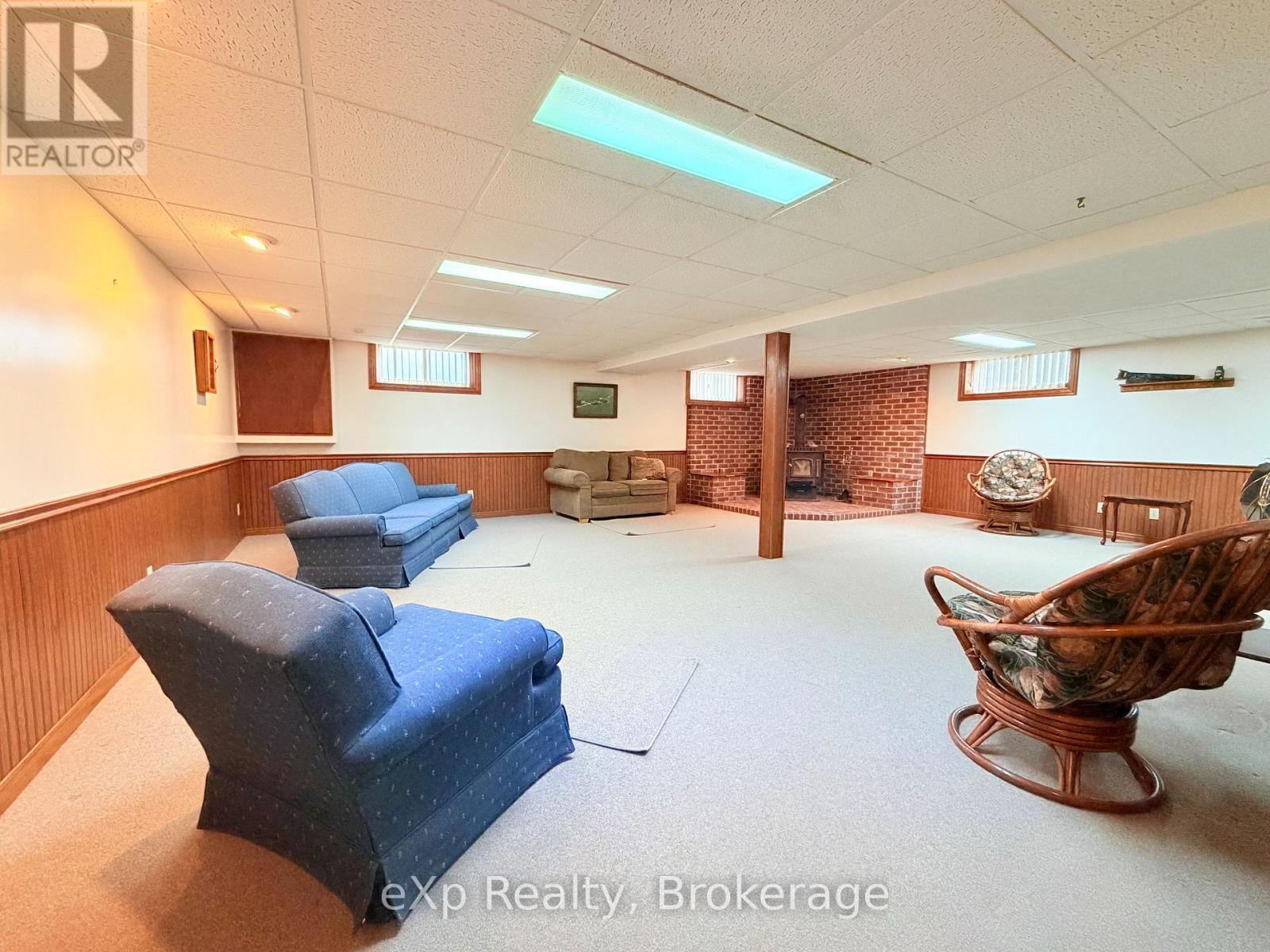 142168 Grey 9 Road, West Grey, Ontario  N0G 1C0 - Photo 17 - X12996716