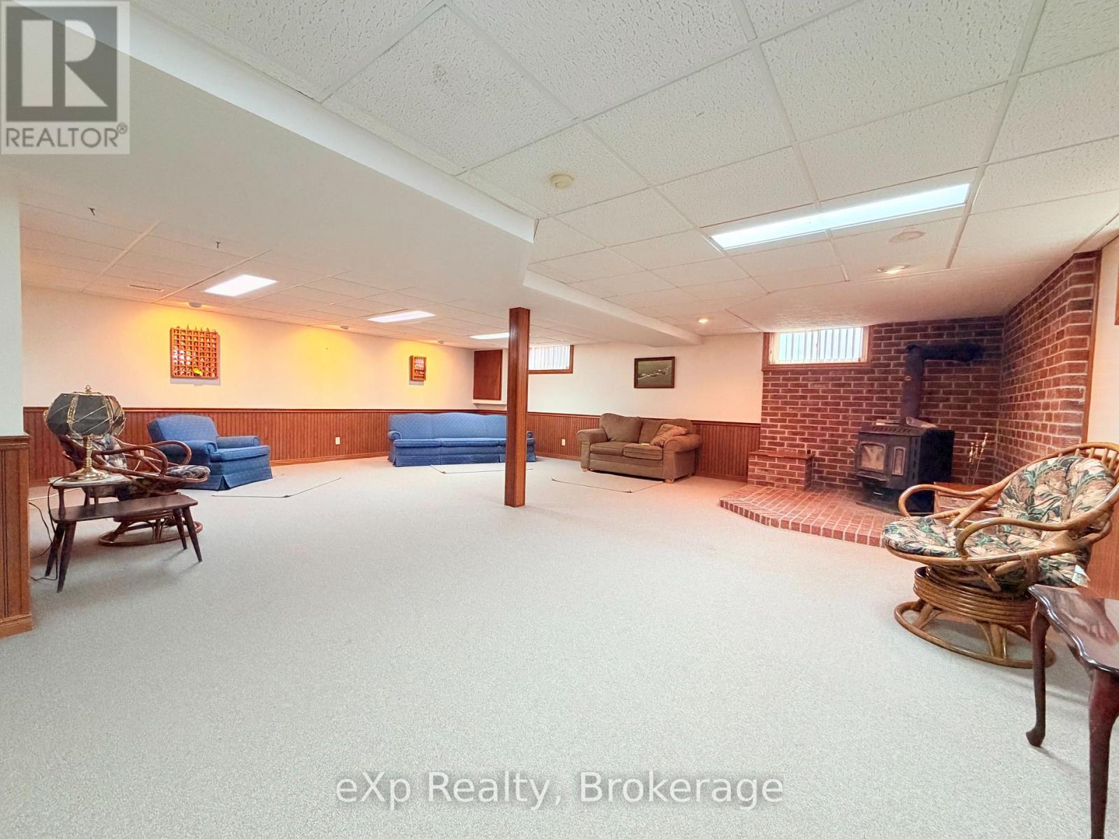 142168 Grey 9 Road, West Grey, Ontario  N0G 1C0 - Photo 19 - X12996716