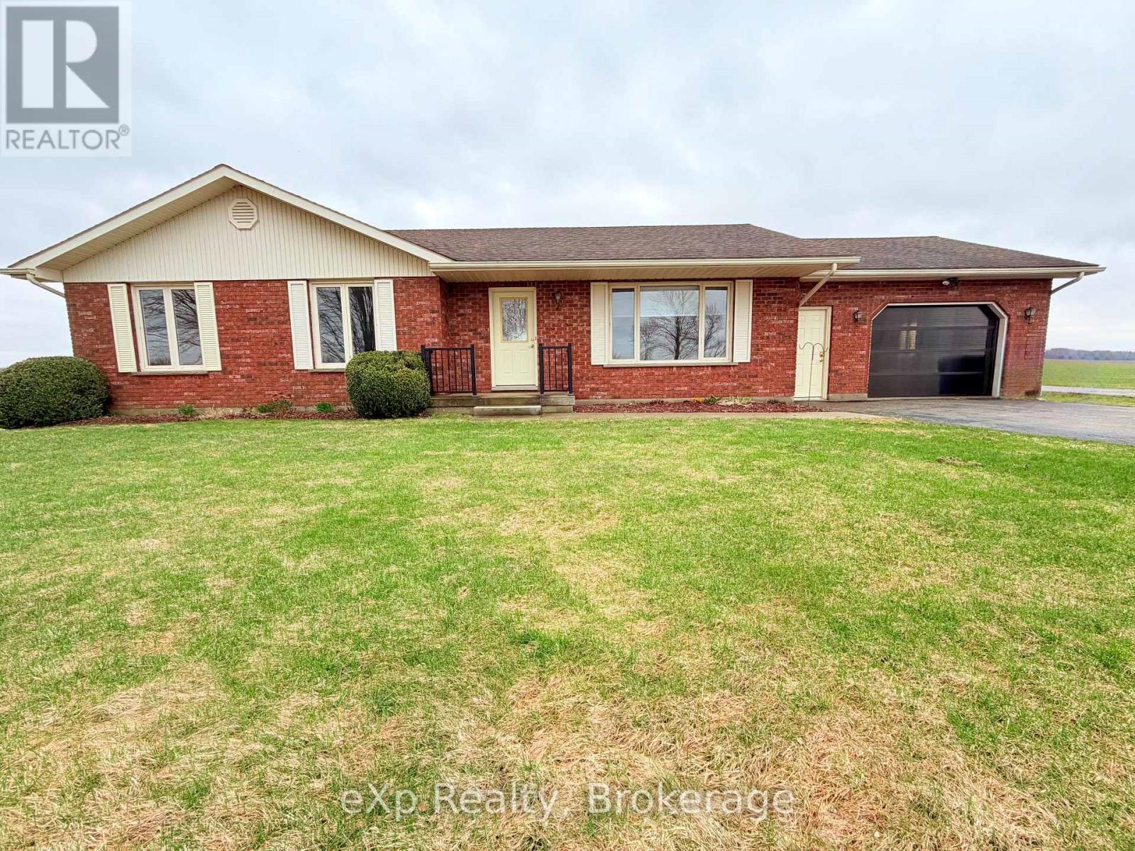 142168 Grey 9 Road, West Grey, Ontario  N0G 1C0 - Photo 2 - X12996716