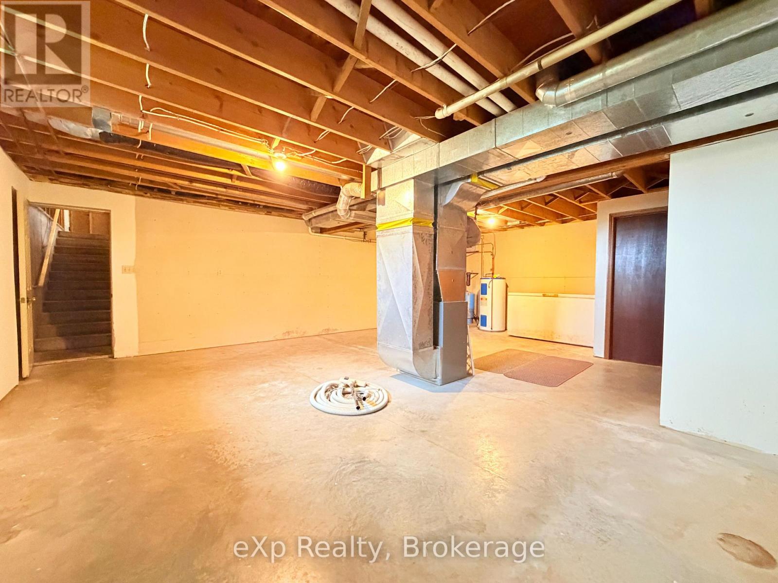 142168 Grey 9 Road, West Grey, Ontario  N0G 1C0 - Photo 20 - X12996716