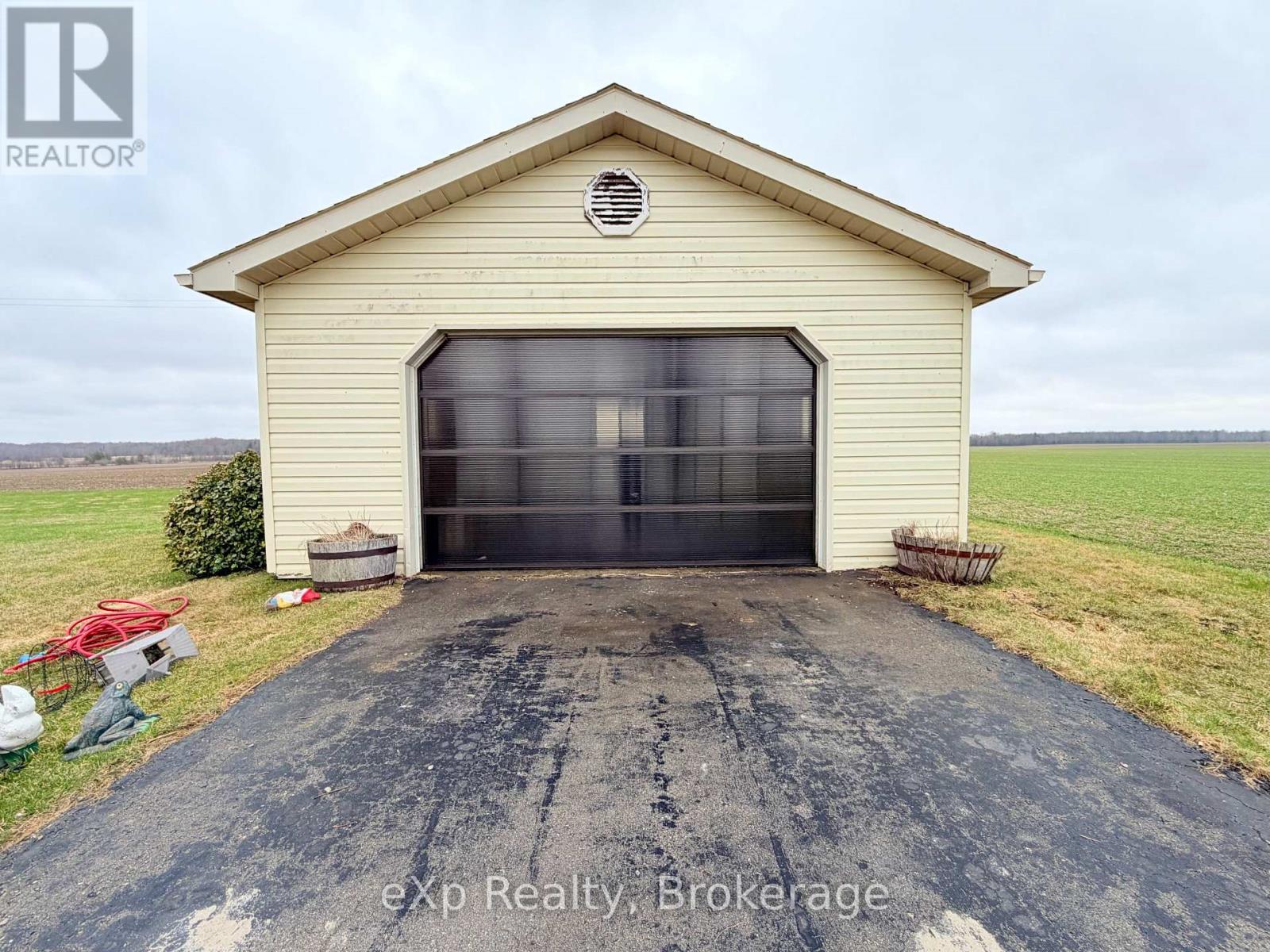 142168 Grey 9 Road, West Grey, Ontario  N0G 1C0 - Photo 3 - X12996716