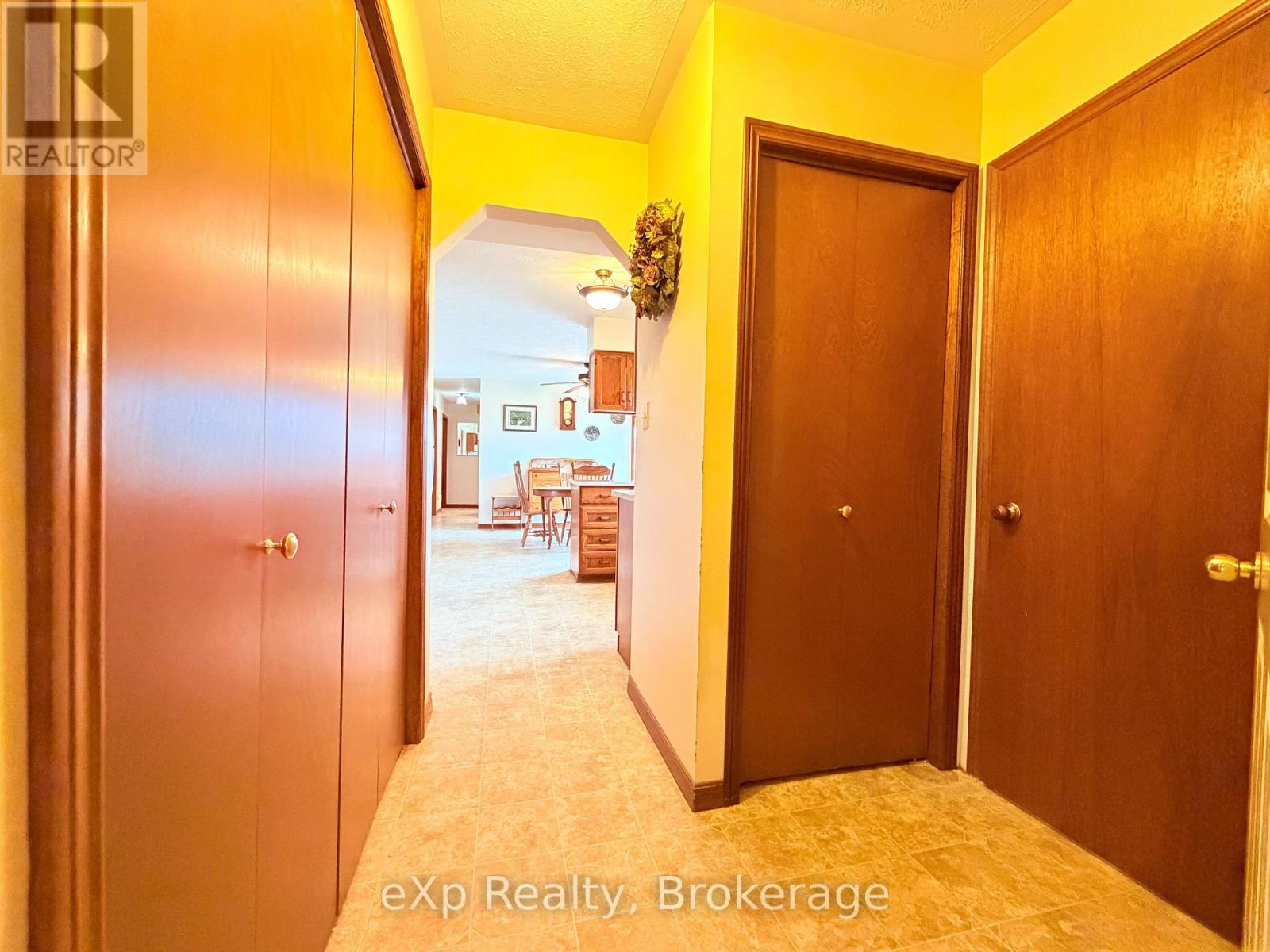 142168 Grey 9 Road, West Grey, Ontario  N0G 1C0 - Photo 6 - X12996716