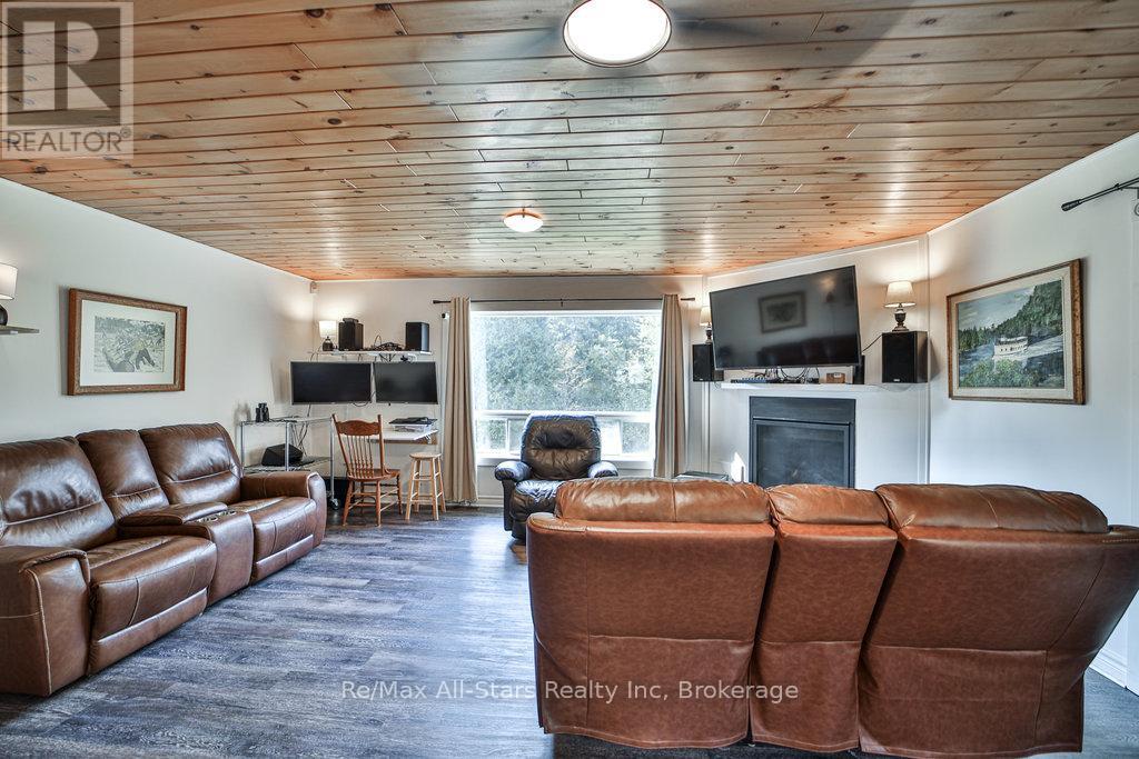 410 Etwell Road, Huntsville, Ontario  P1H 2J2 - Photo 10 - X12996726