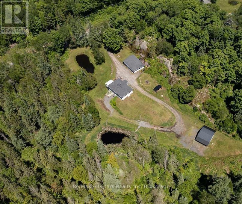 410 Etwell Road, Huntsville, Ontario  P1H 2J2 - Photo 2 - X12996726