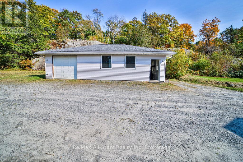 410 Etwell Road, Huntsville, Ontario  P1H 2J2 - Photo 32 - X12996726