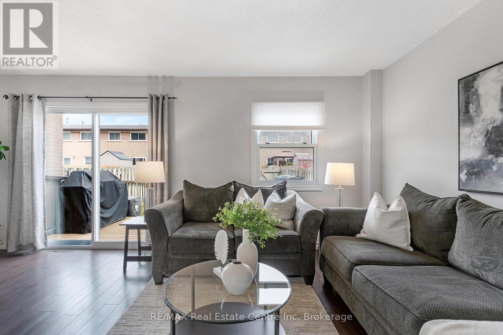 441 Victoria Road N, Guelph, Ontario  N1E 5J9 - Photo 4 - X12996788