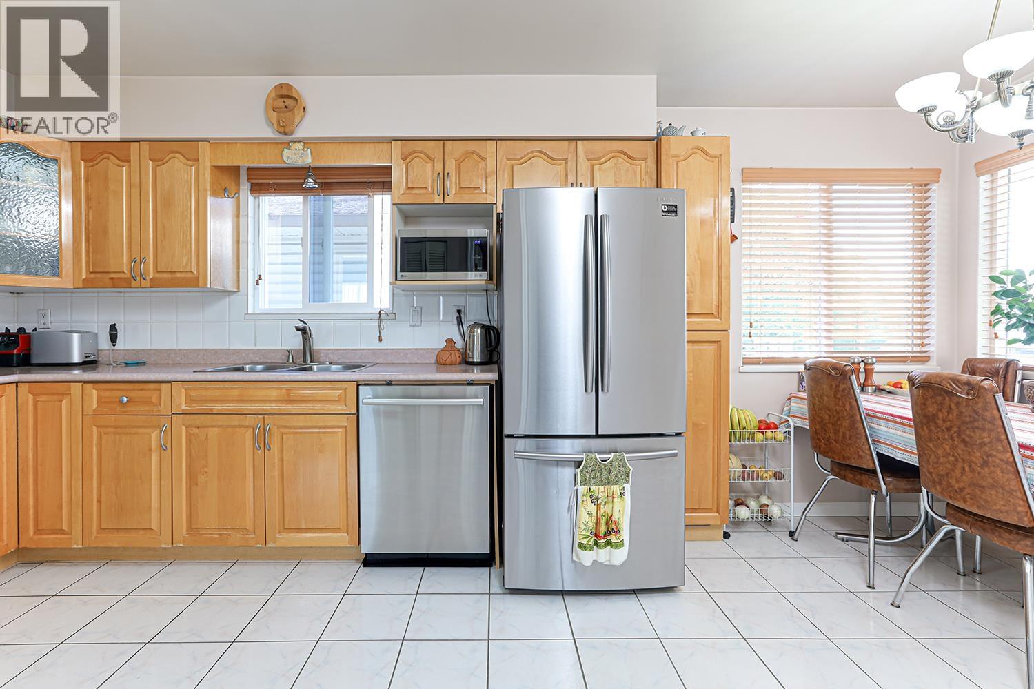 2142 Grant Avenue, Port Coquitlam, British Columbia  V3B 1R2 - Photo 16 - R3110760