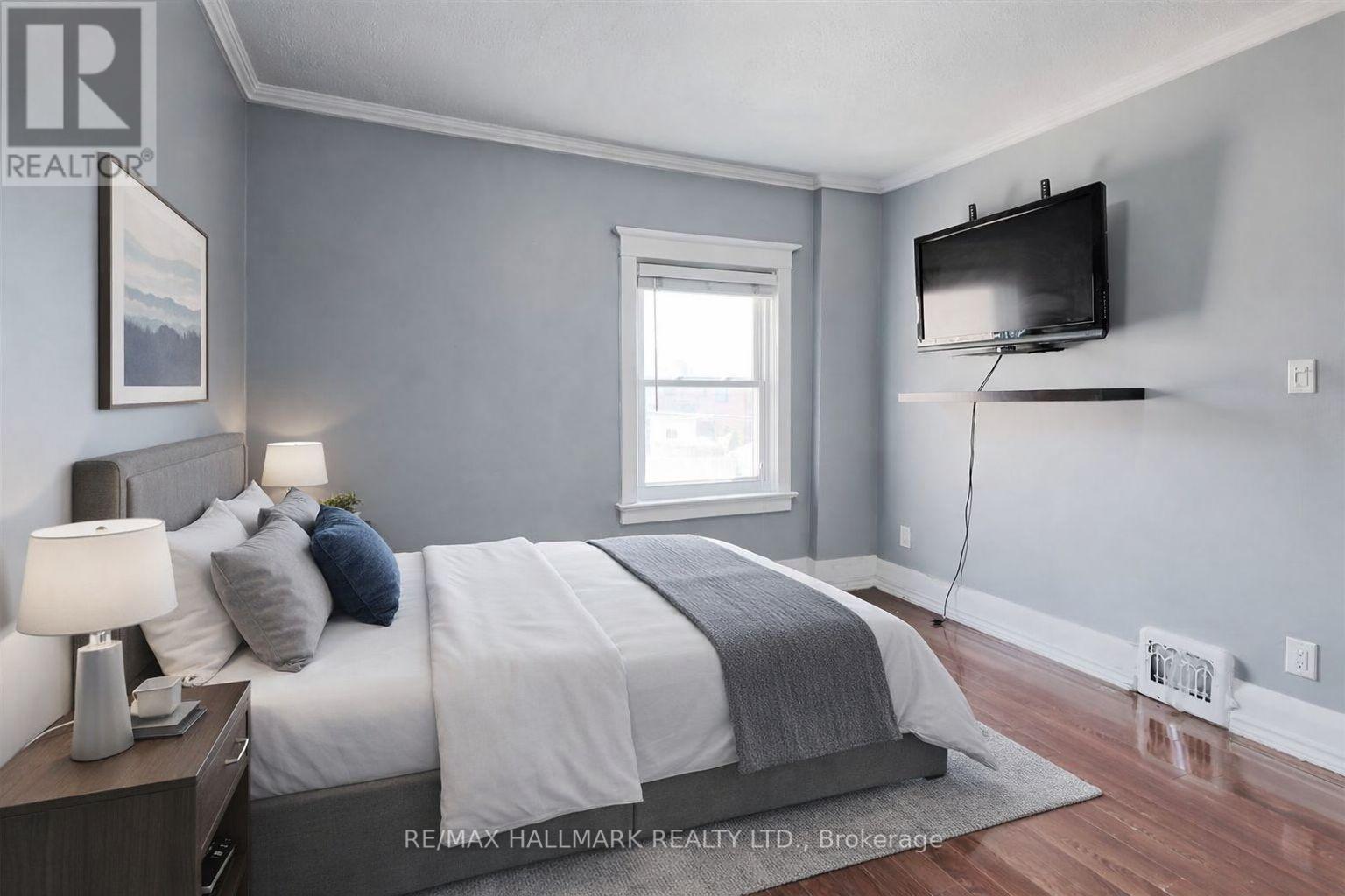 161 Sellers Avenue, Toronto, Ontario  M6E 3V1 - Photo 5 - W12864862