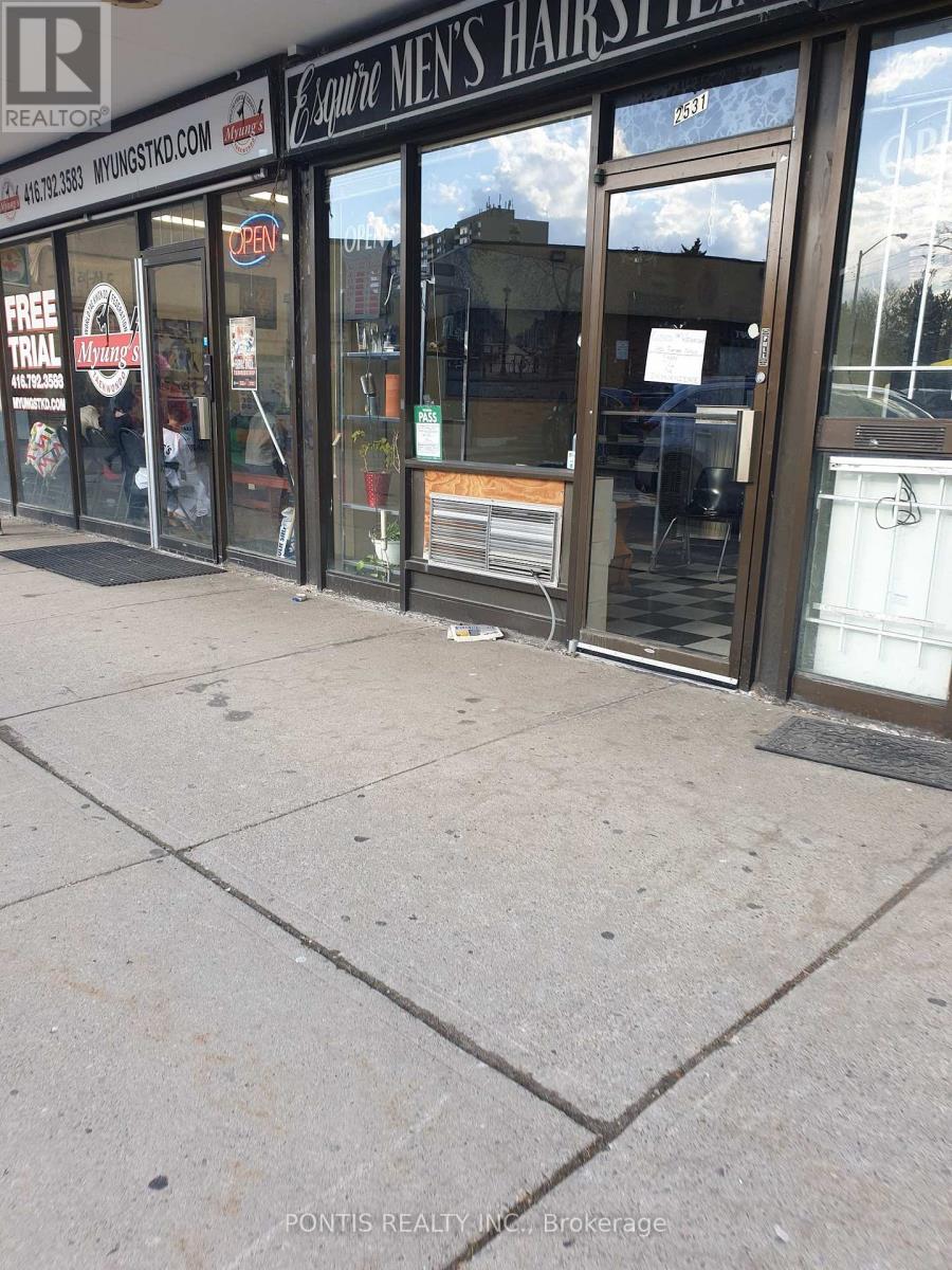 2531 Pharmacy Avenue, Toronto, Ontario  M1W 2K2 - Photo 3 - E12995202