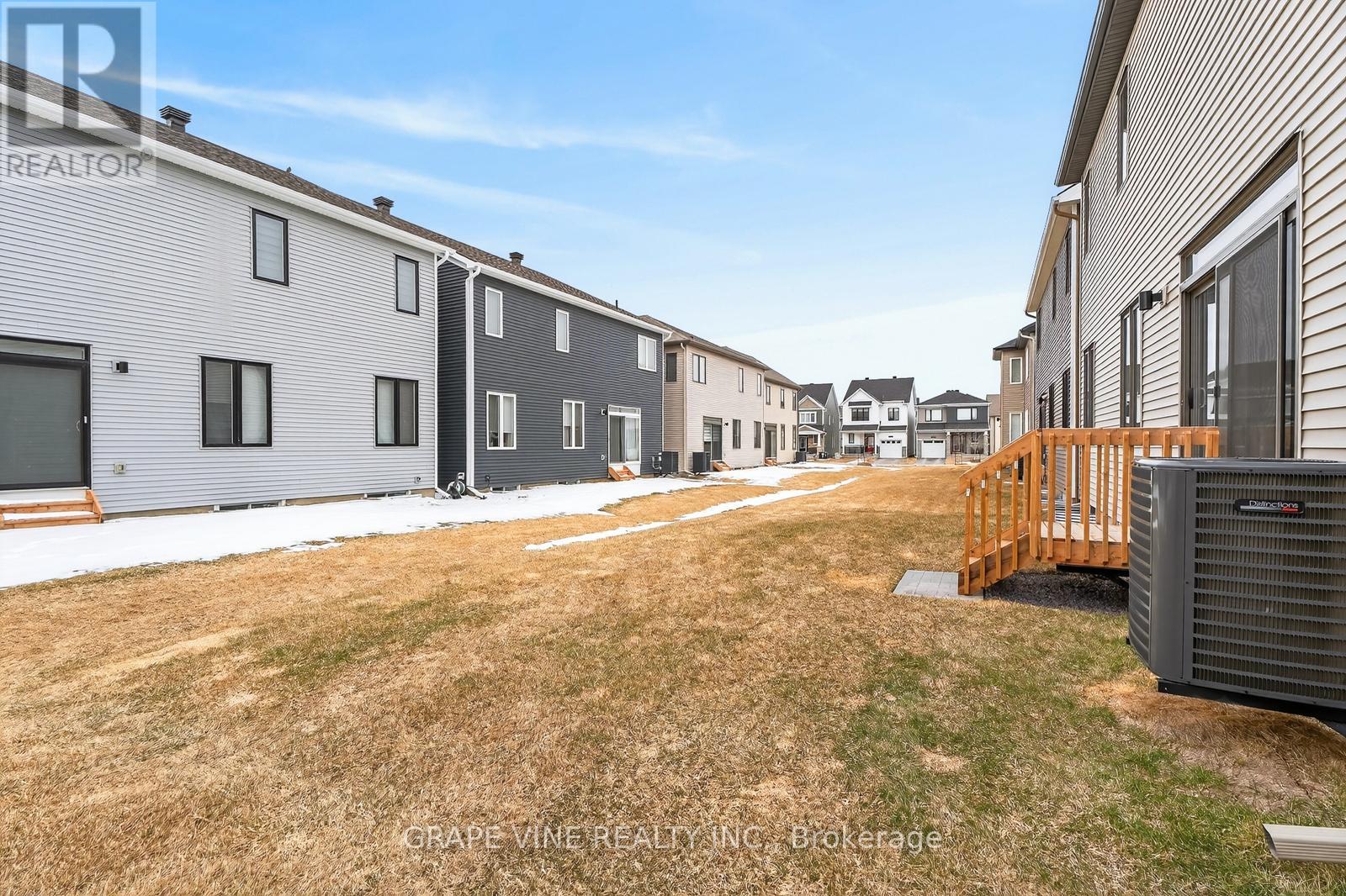 845 Pearly Everlasting Crescent, Ottawa, Ontario K0A 2Z0 - Photo 44 - X12931410