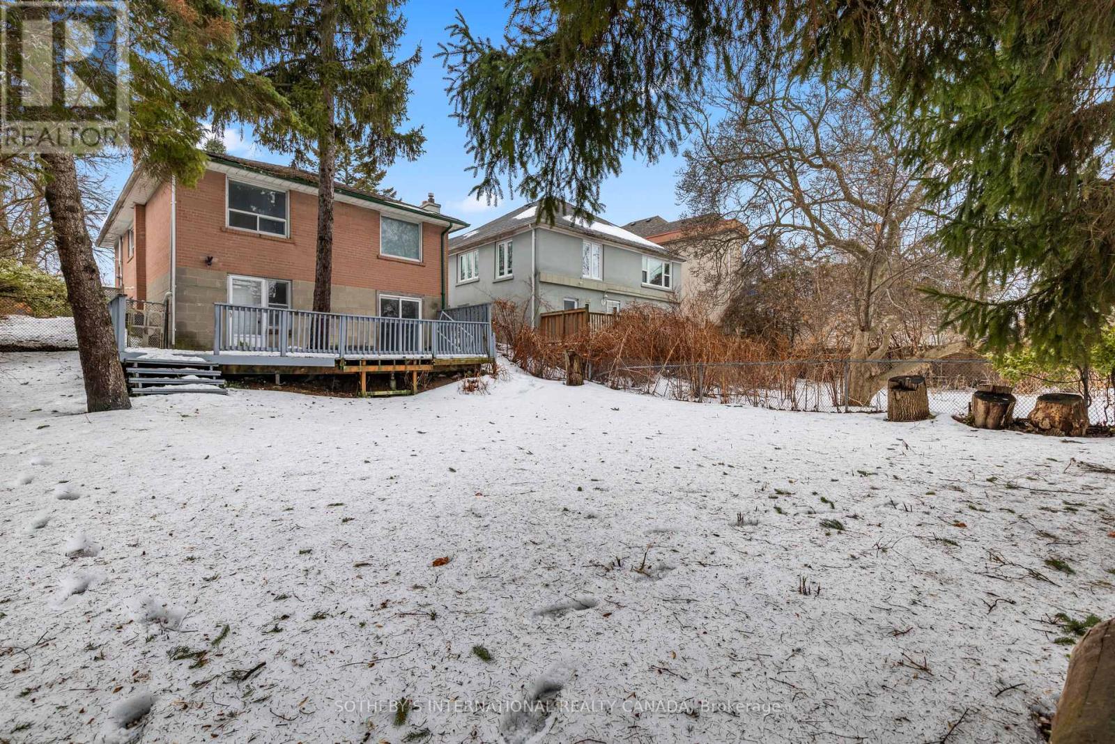 Upper - 957 Beechwood Avenue, Mississauga, Ontario  L5G 4E3 - Photo 26 - W12809494