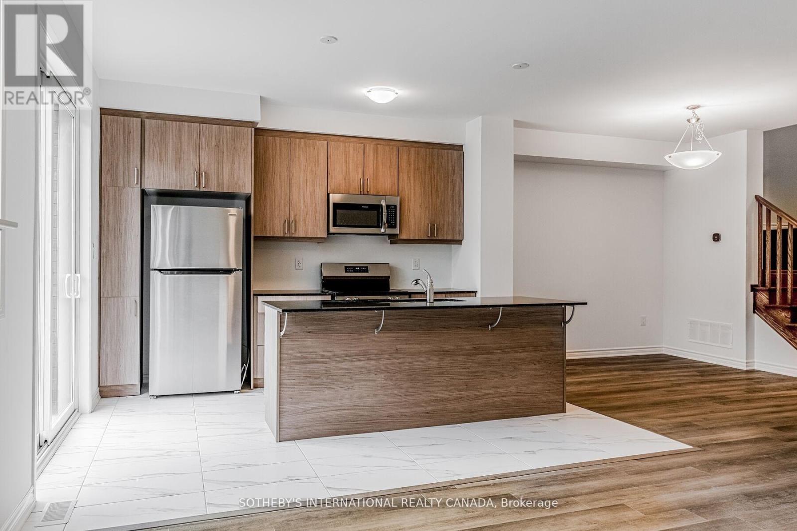 1782 Thames Circle, Milton, Ontario  L9E 1Y5 - Photo 12 - W12920172