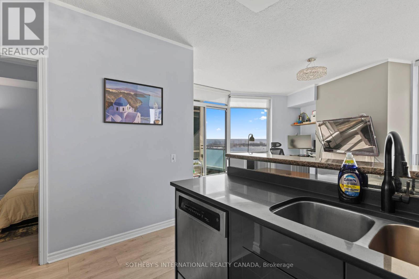 1013 - 5 Marine Parade Drive, Toronto, Ontario  M8V 4B4 - Photo 8 - W12957392