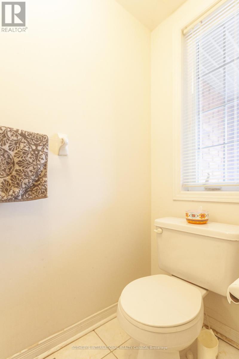 75 Rockgarden Trail, Brampton, Ontario  L6R 3M9 - Photo 18 - W12965064