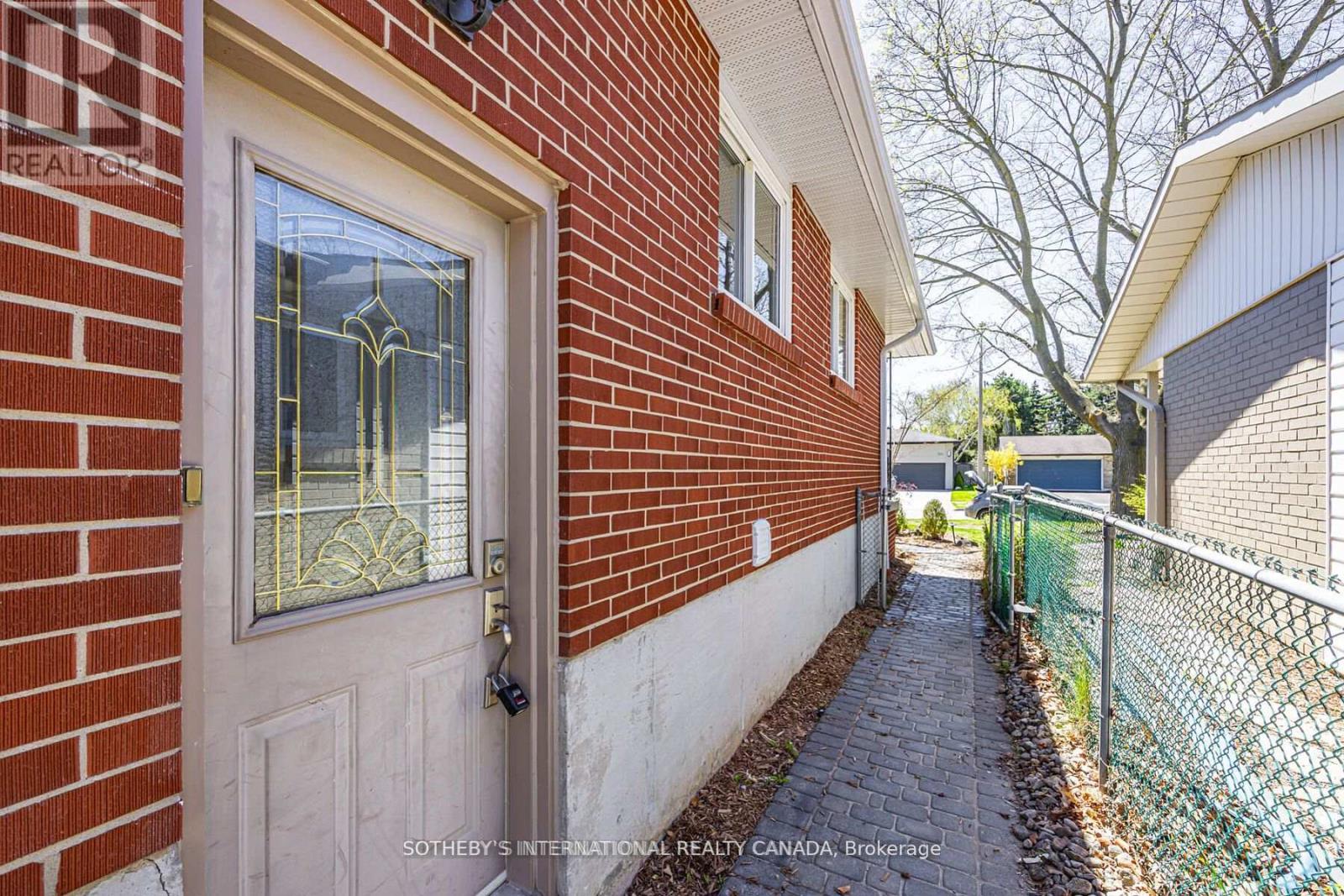 Bsmnt - 942 Fletcher Valley Crescent, Mississauga, Ontario  L5J 2X7 - Photo 4 - W12977982