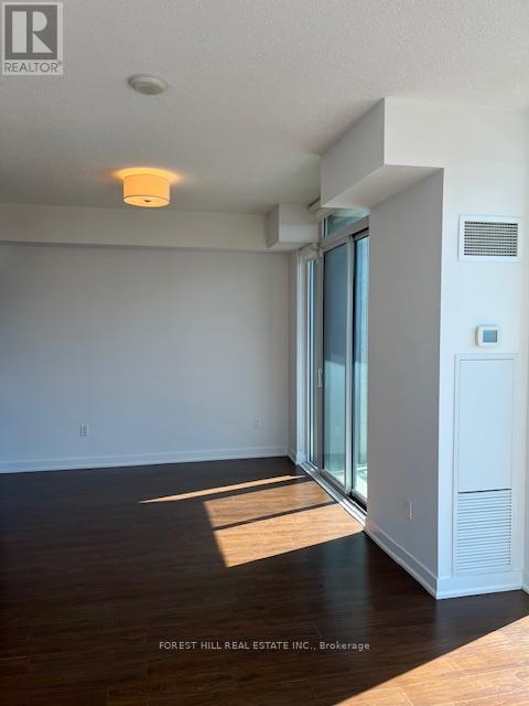 1402 - 320 Tweedsmuir Avenue, Toronto, Ontario  M5P 2Y3 - Photo 11 - C12996468