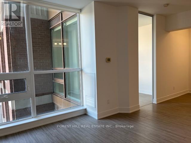 320 - 310 Tweedsmuir Avenue, Toronto, Ontario  M5P 2Y2 - Photo 8 - C12996492