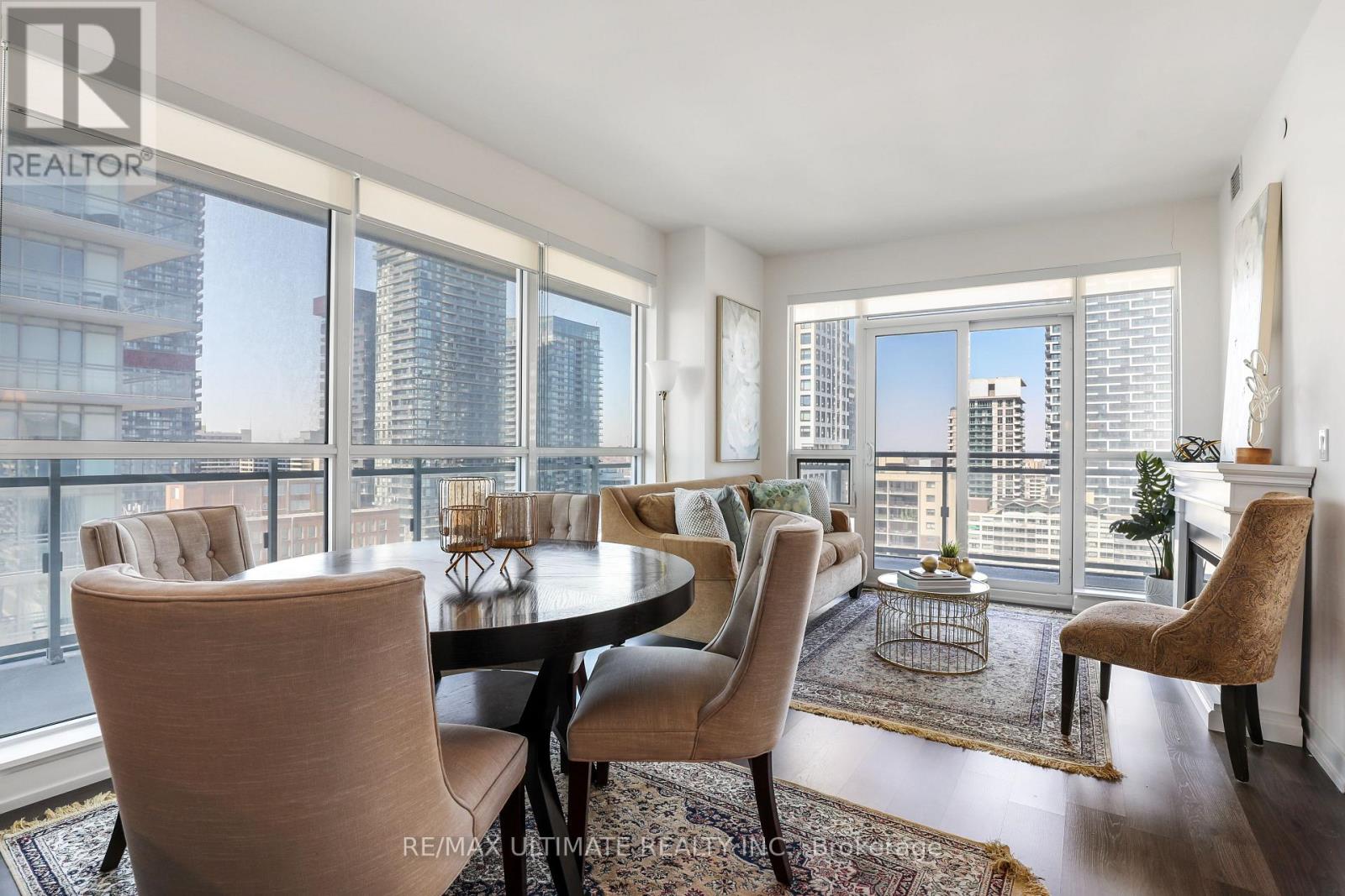 1812 - 98 Lillian Street, Toronto, Ontario  M4S 0A5 - Photo 2 - C12996514