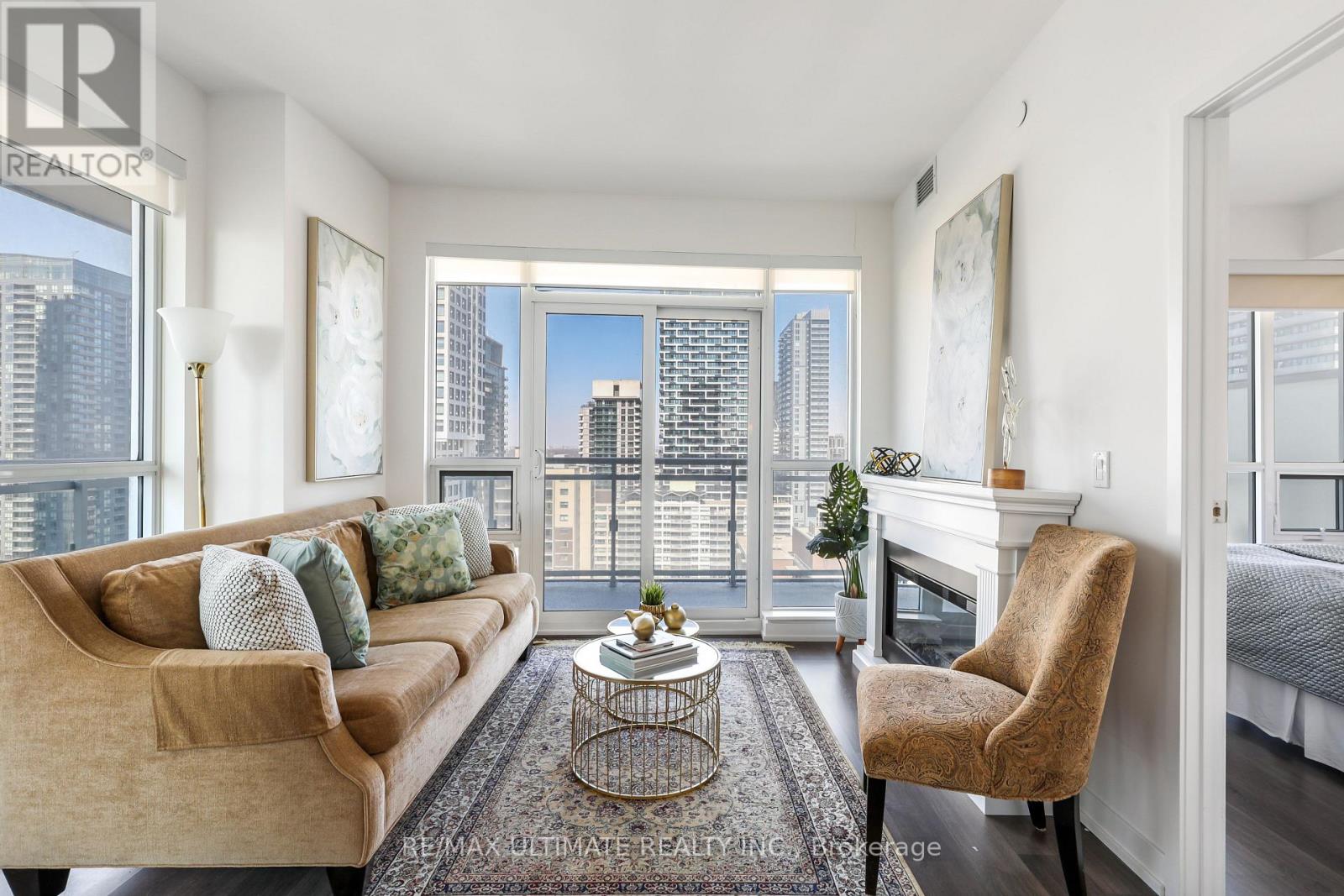 1812 - 98 Lillian Street, Toronto, Ontario  M4S 0A5 - Photo 4 - C12996514